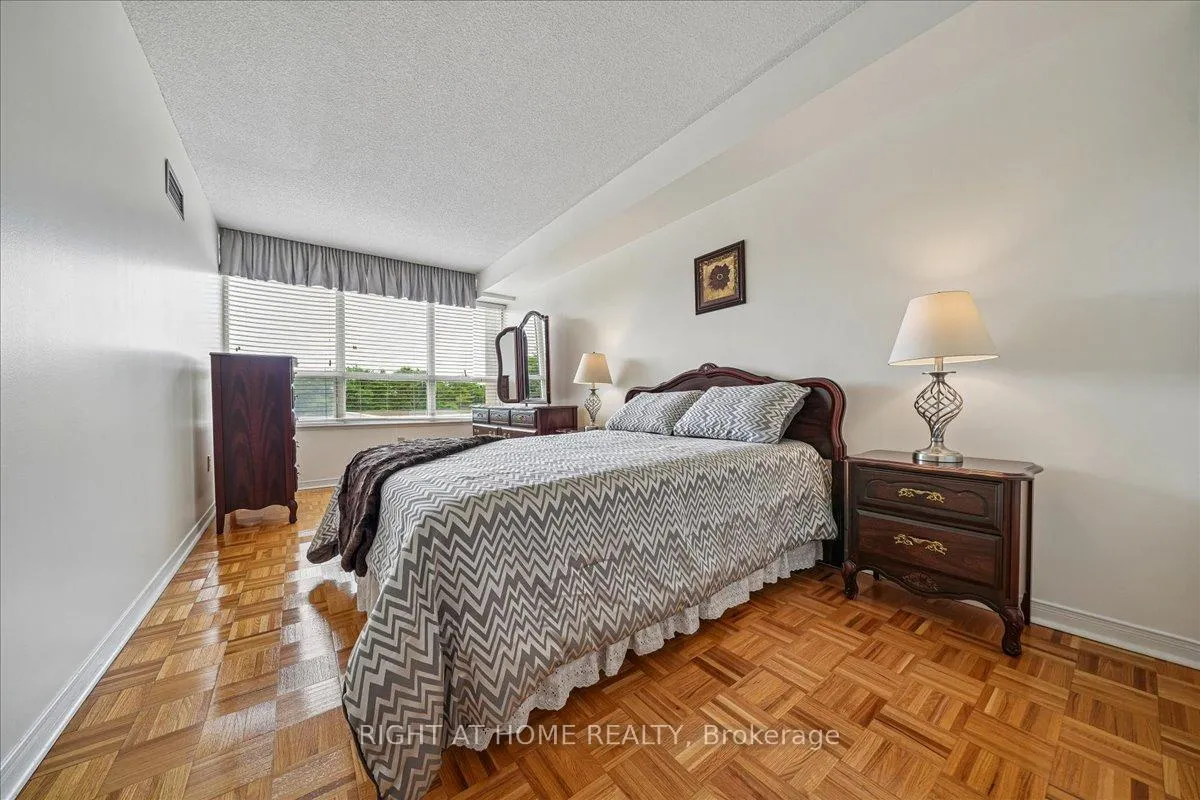 Photo 16 of Unit 210, 400 Webb Drive, Mississauga, City Centre — HOMEH