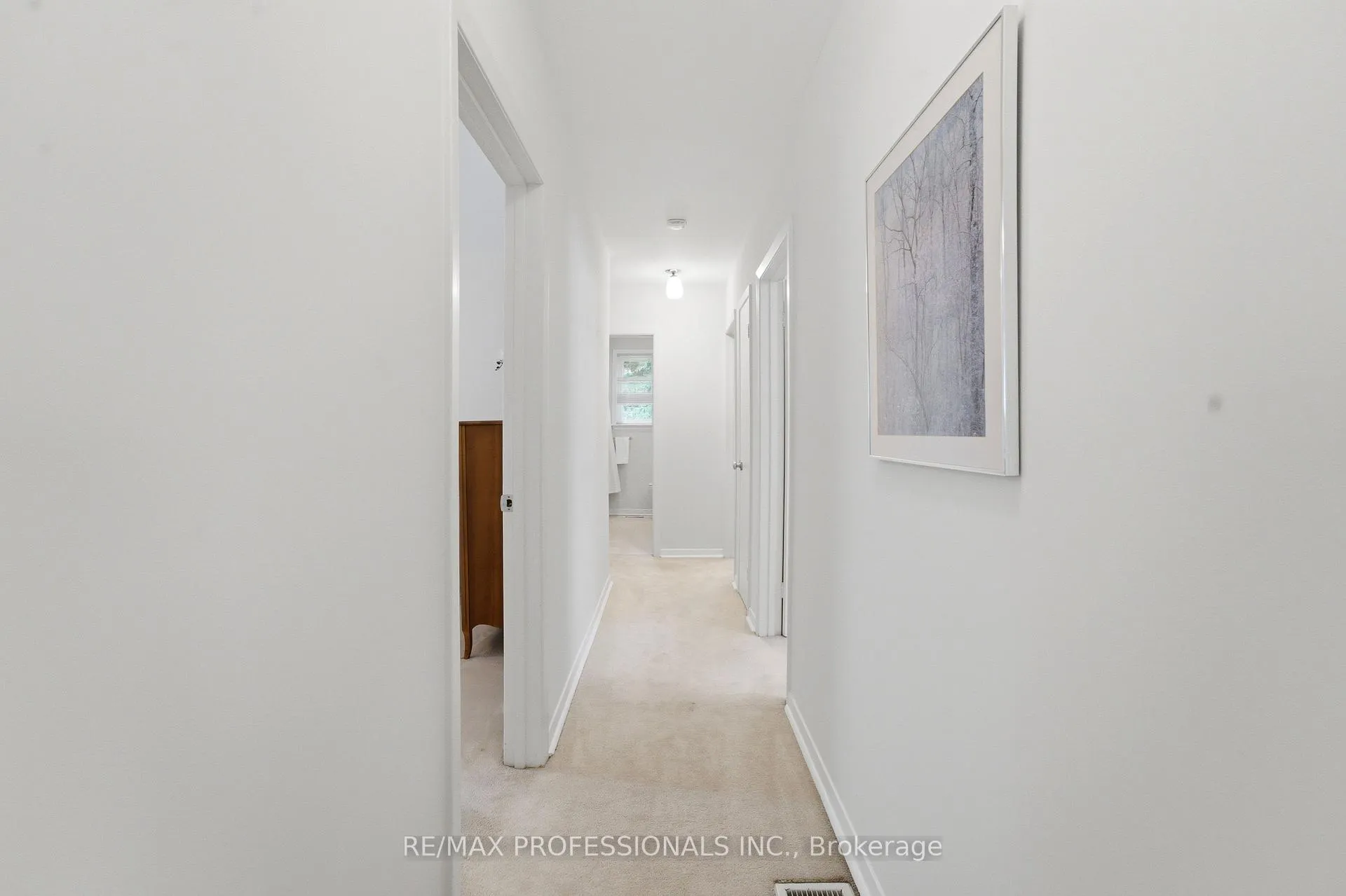Photo 17 of 48 Wareside Road, Etobicoke, Etobicoke West Mall — HOMEH