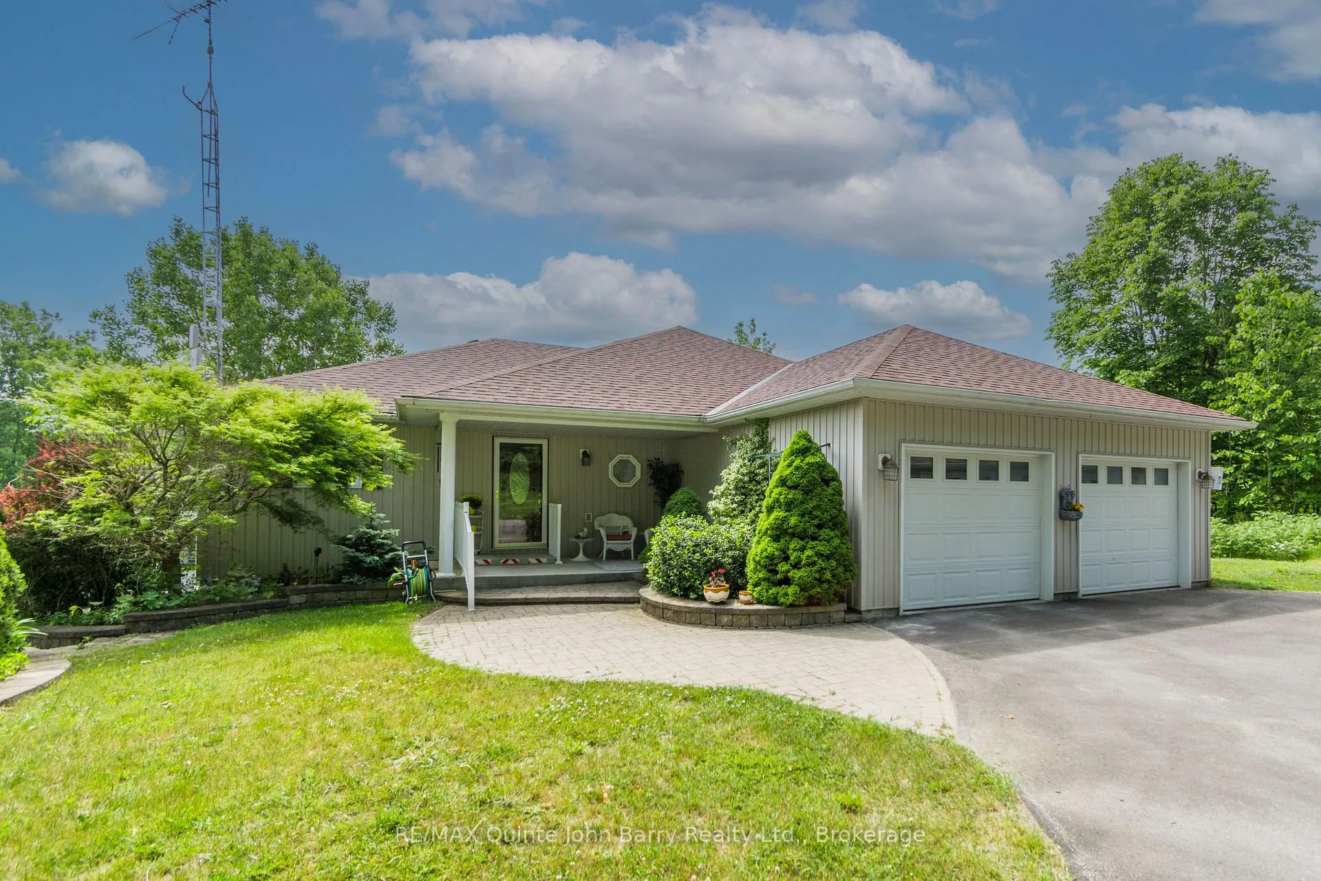 Photo 2 of 342 Christiani Road, Quinte West, Murray Ward — HOMEH