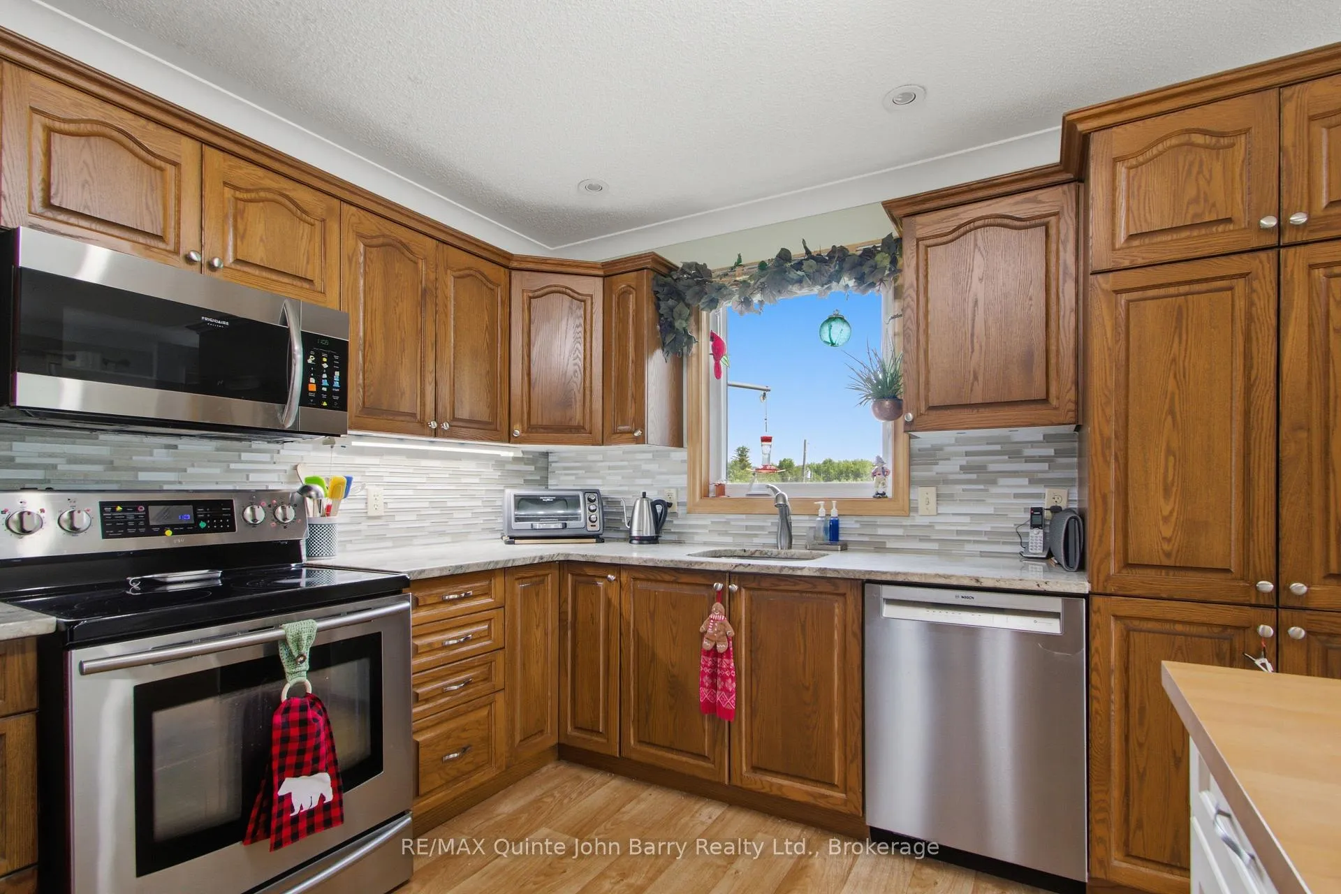 Photo 12 of 342 Christiani Road, Quinte West, Murray Ward — HOMEH