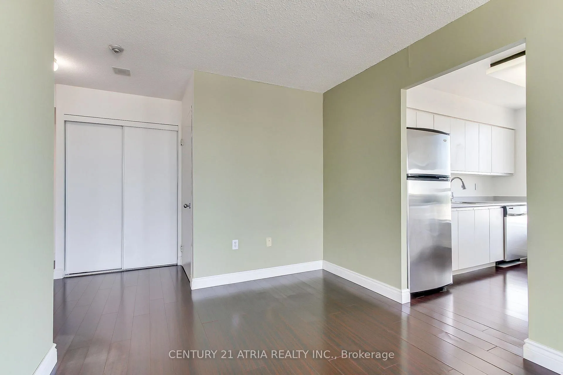 Photo 5 of Unit 1604, 21 Overlea Boulevard, Toronto, Thorncliffe Park — HOMEH