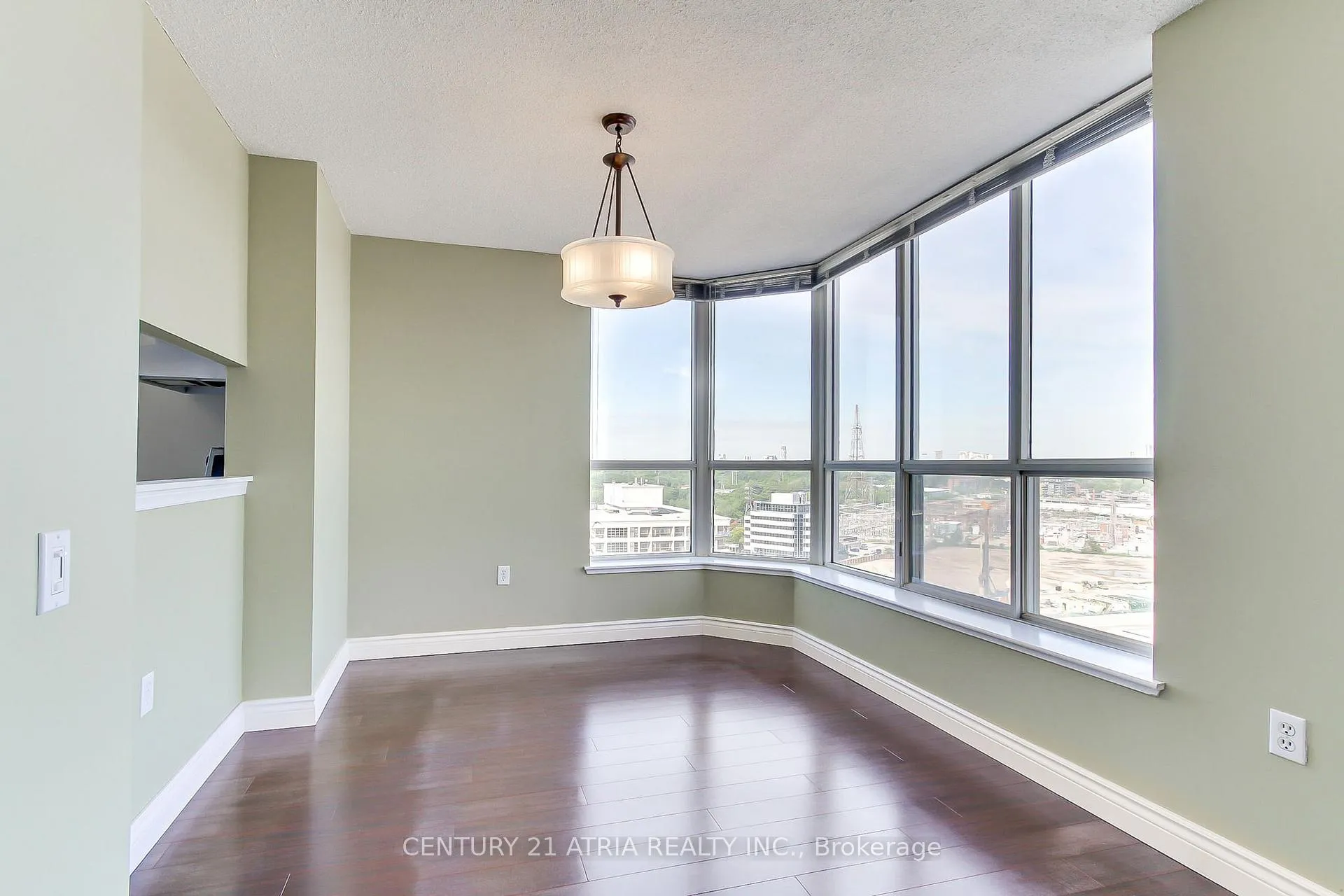 Photo 9 of Unit 1604, 21 Overlea Boulevard, Toronto, Thorncliffe Park — HOMEH