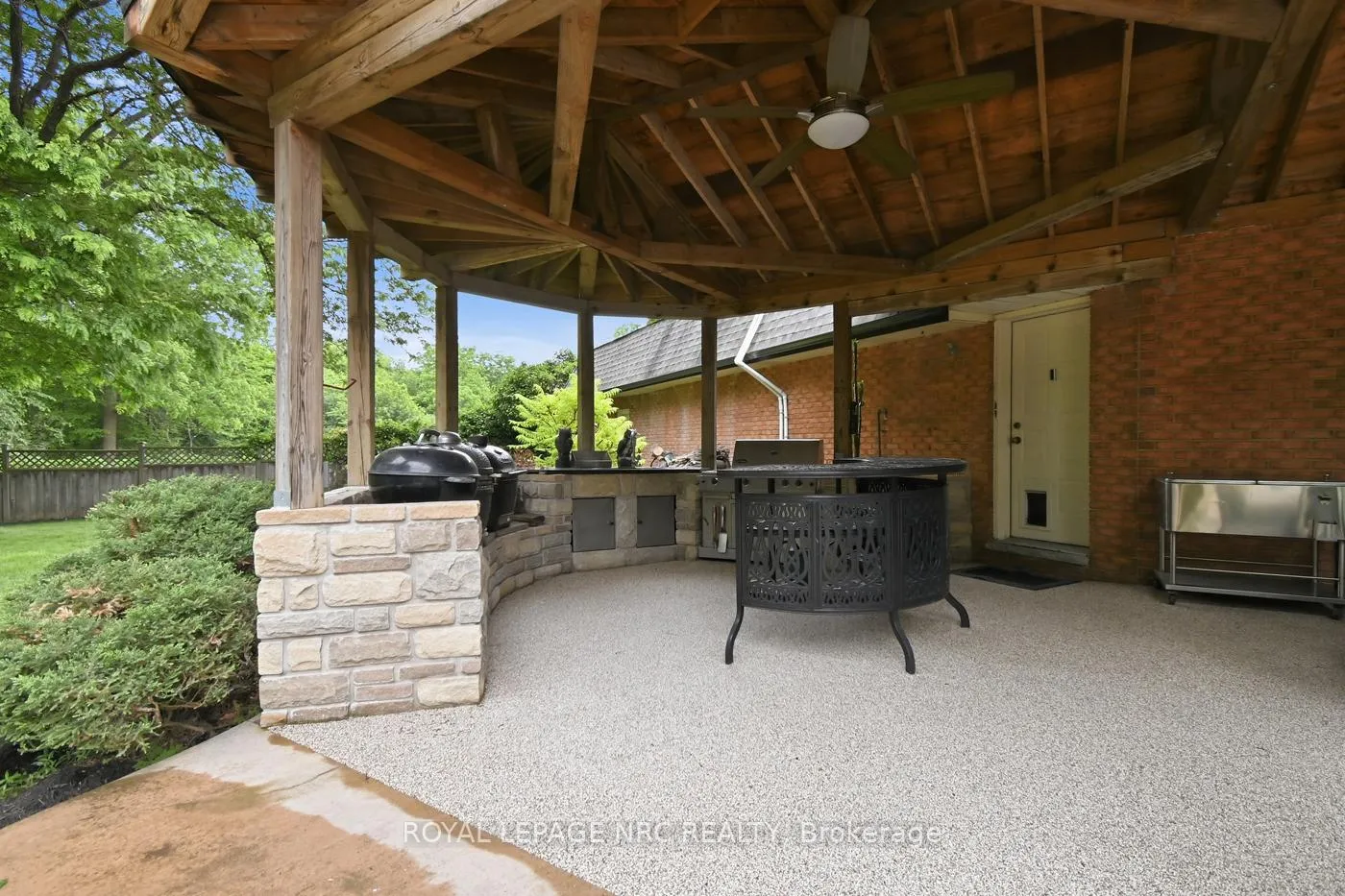 Photo 43 of 28 Barbican Trail, St. Catharines, Burleigh Hill — HOMEH