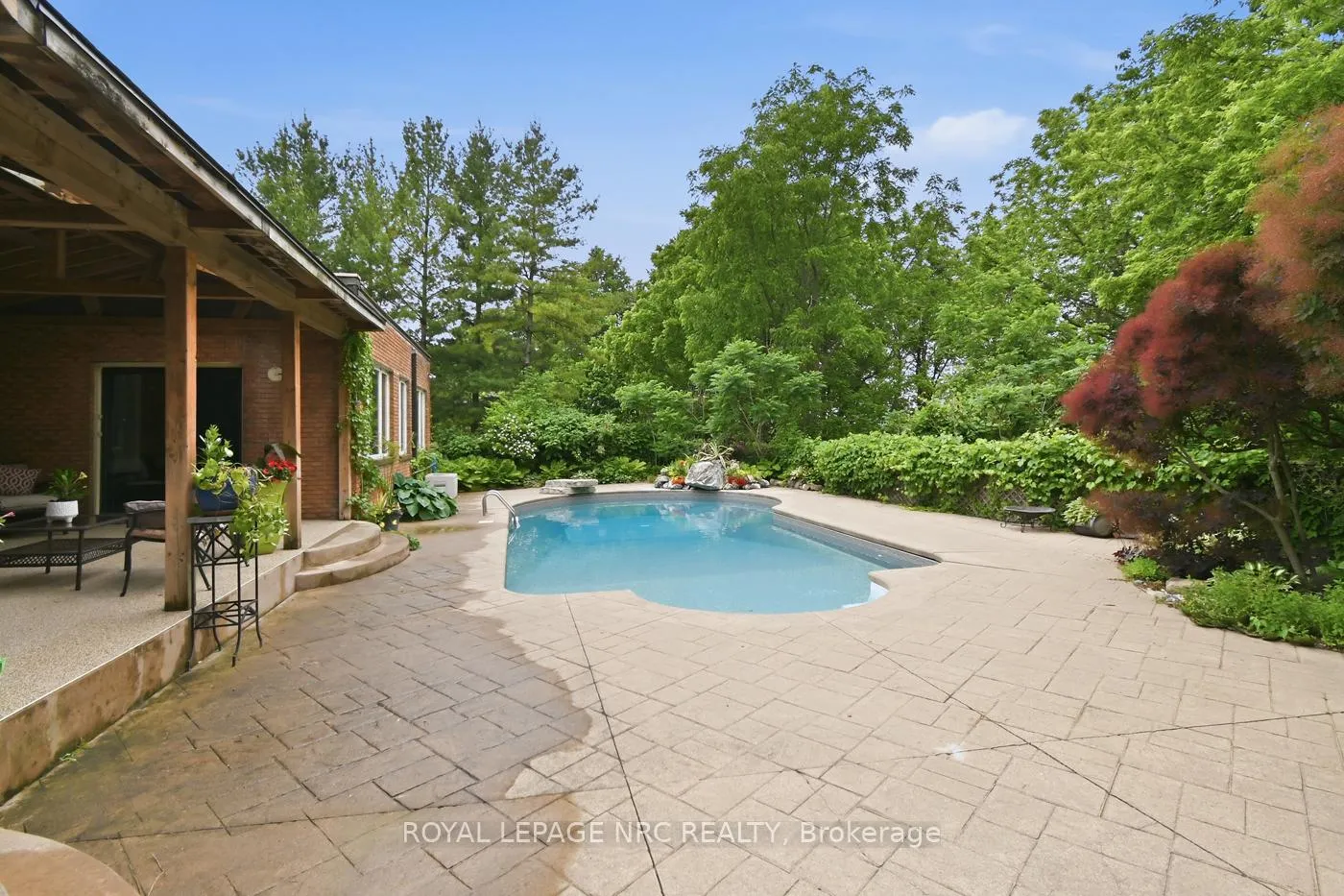 Photo 45 of 28 Barbican Trail, St. Catharines, Burleigh Hill — HOMEH