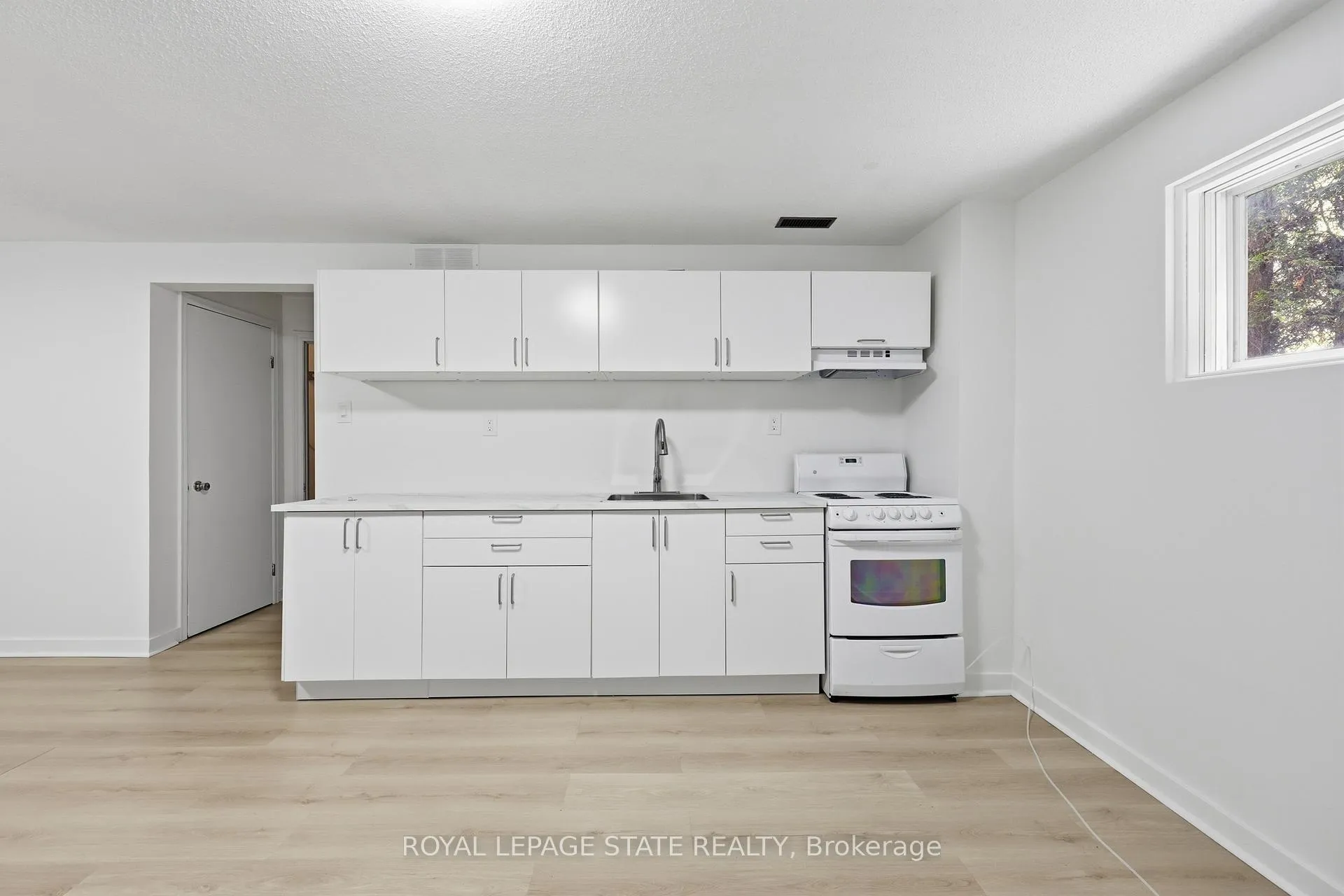 Photo 6 of Unit Basement, 79 Adis Avenue, Hamilton, Gurnett — HOMEH