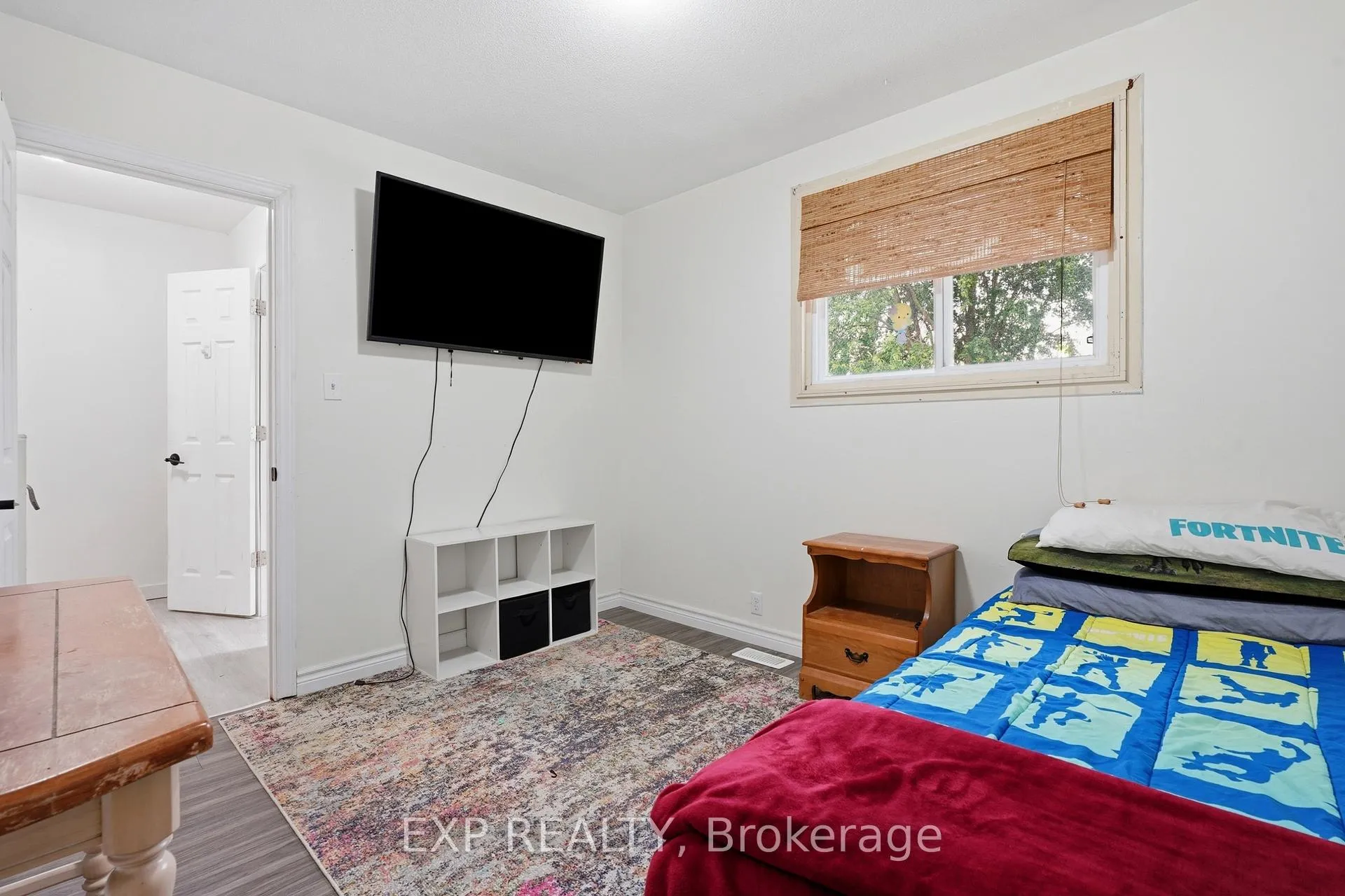 Photo 19 of 83 Oriole Parkway W, Woolwich — HOMEH