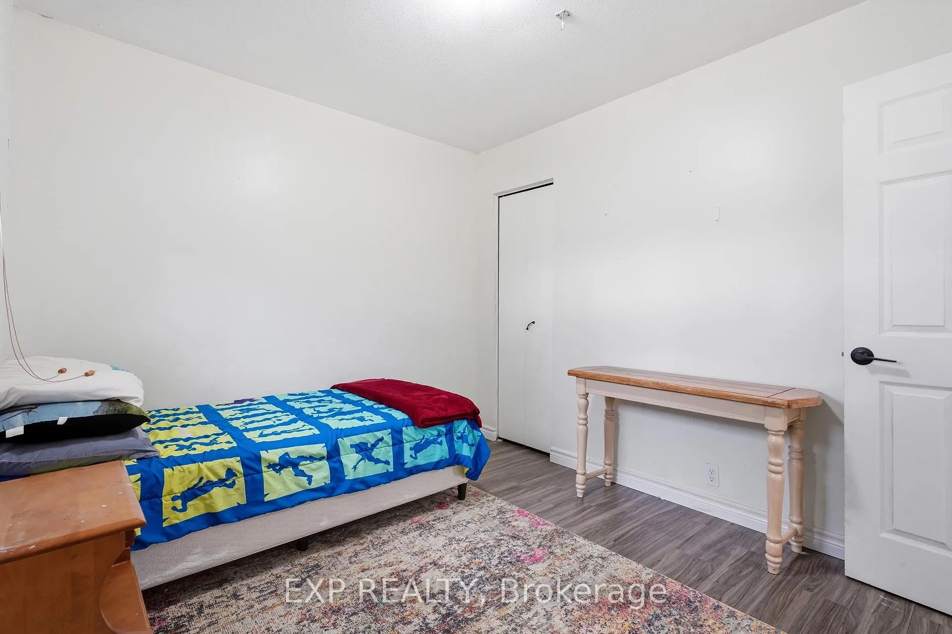 Photo 20 of 83 Oriole Parkway W, Woolwich — HOMEH