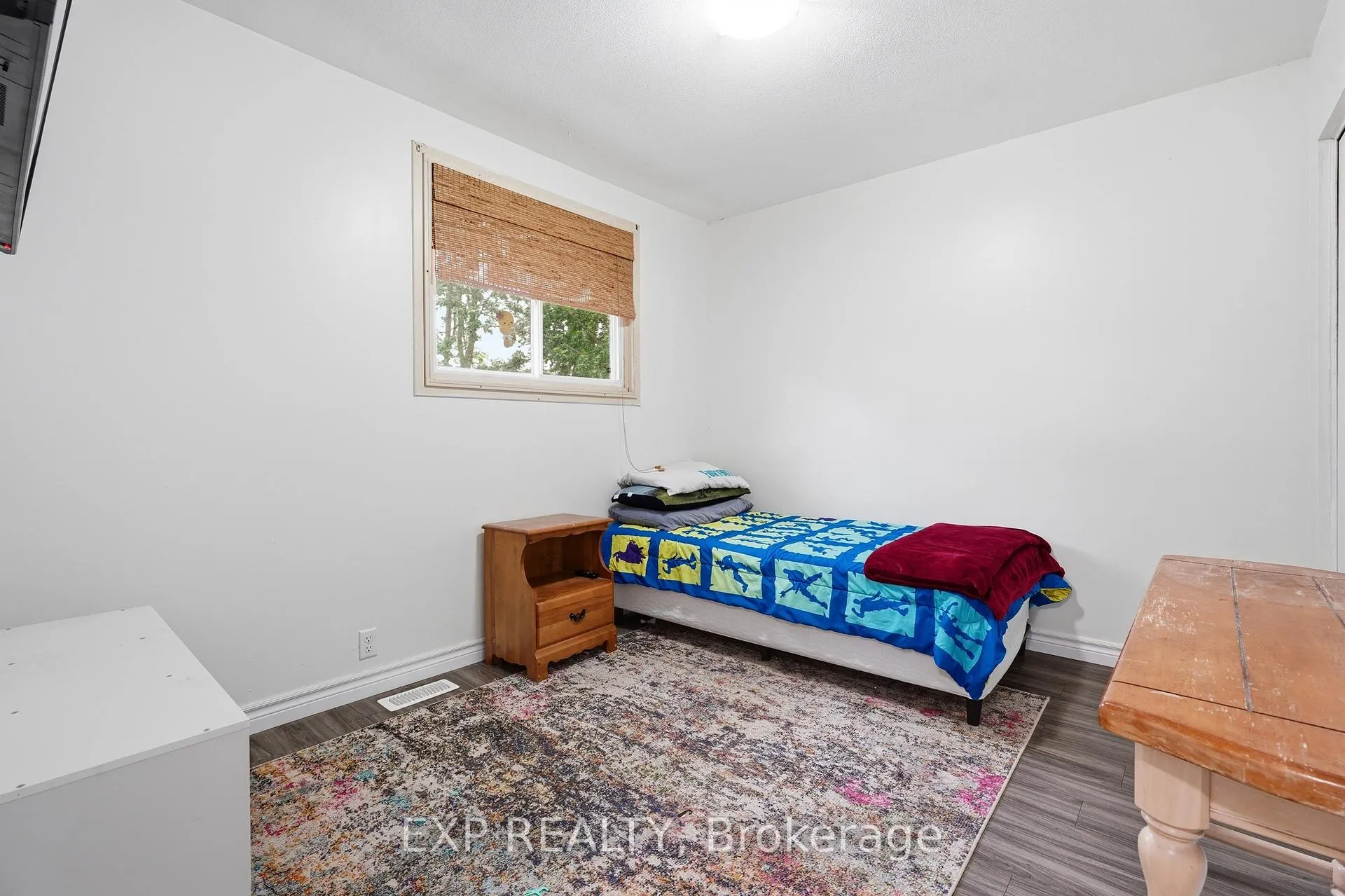 Photo 21 of 83 Oriole Parkway W, Woolwich — HOMEH