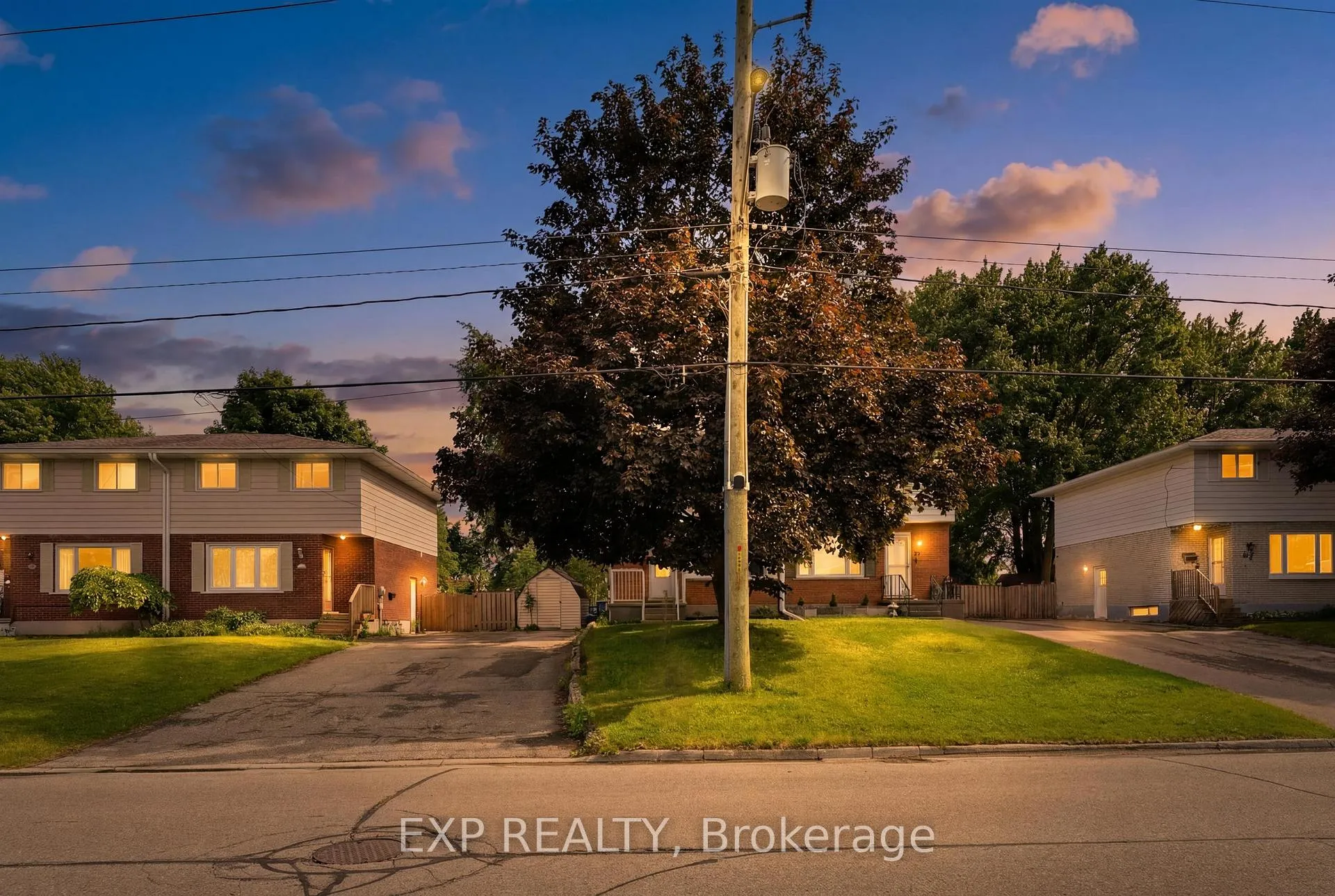 Photo 36 of 83 Oriole Parkway W, Woolwich — HOMEH
