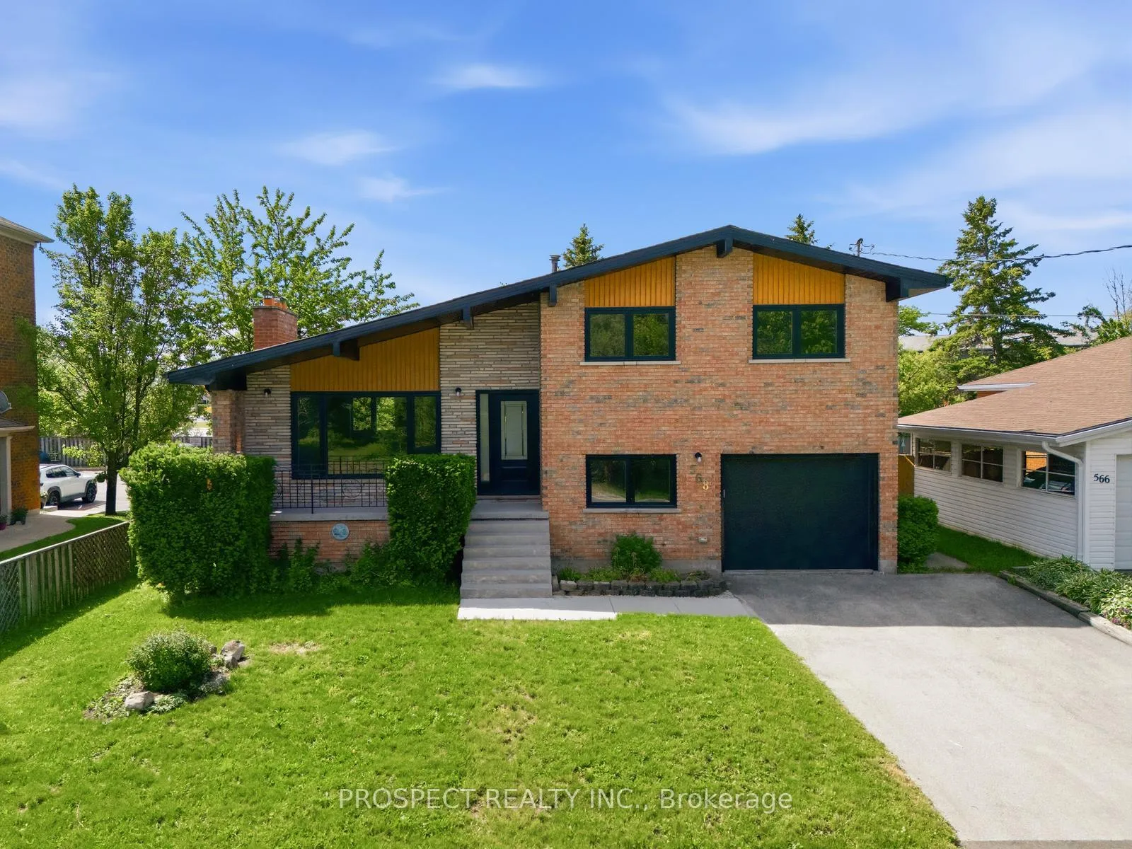Front of 568 Simcoe Street