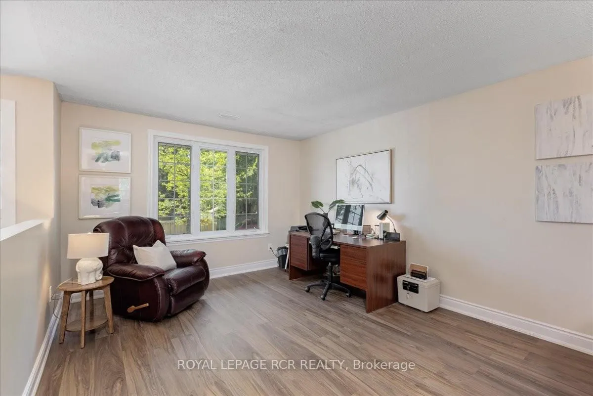 Photo 9 of 115 Beswick Drive, Newmarket, Central Newmarket — HOMEH