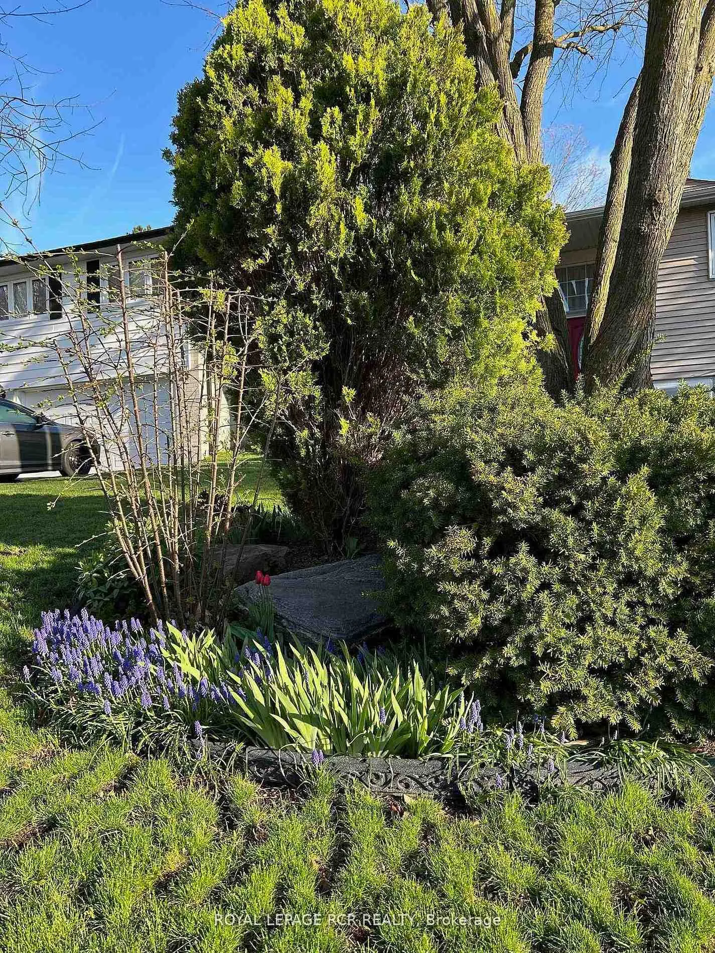 Photo 43 of 115 Beswick Drive, Newmarket, Central Newmarket — HOMEH