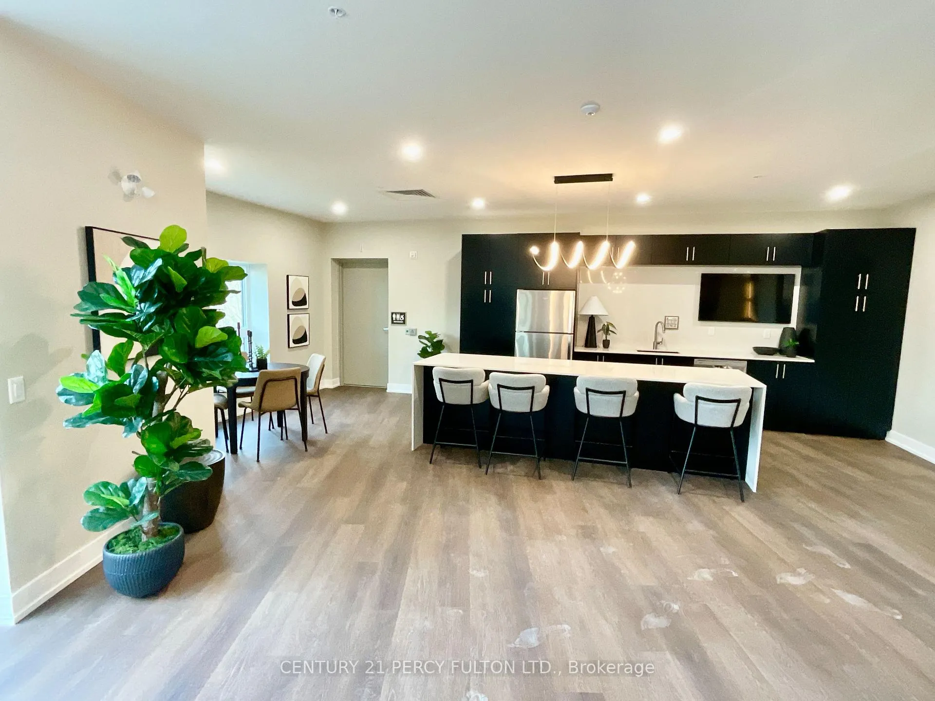 Photo 3 of Unit 303, 1100 Lackner Place, Kitchener, Grand River North — HOMEH