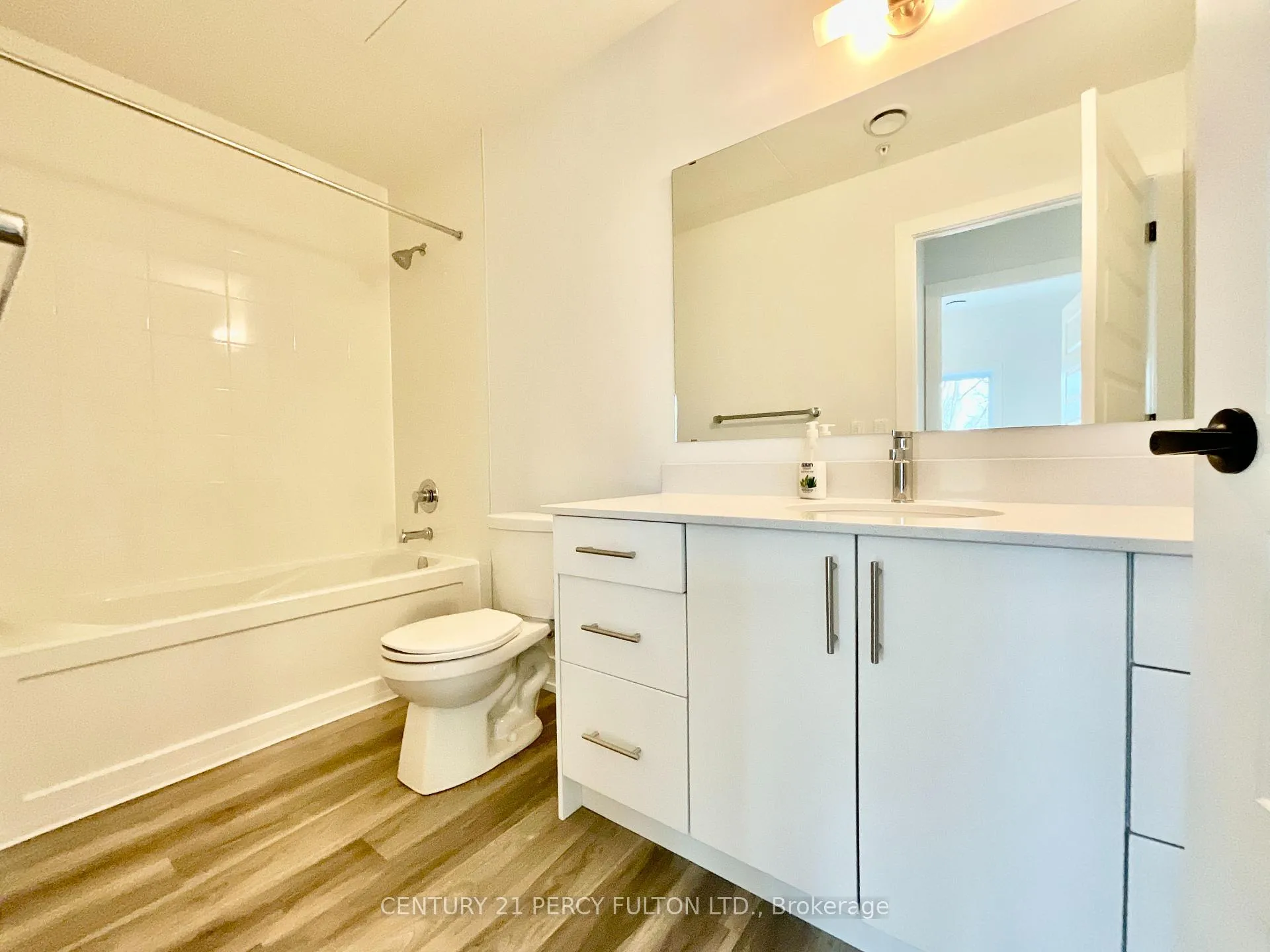 Photo 13 of Unit 303, 1100 Lackner Place, Kitchener, Grand River North — HOMEH