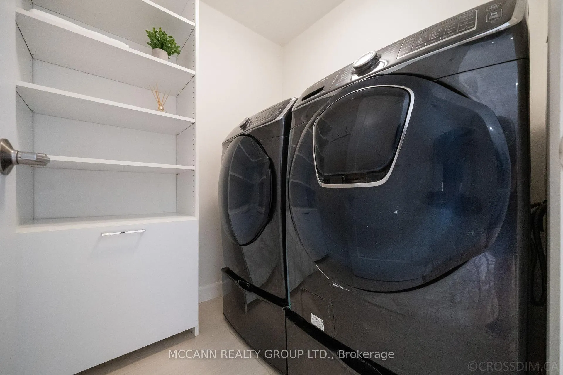 Photo 38 of Unit MAIN, 2nd and Third, 217 Pearson Avenue, Toronto, High Park-Swansea — HOMEH