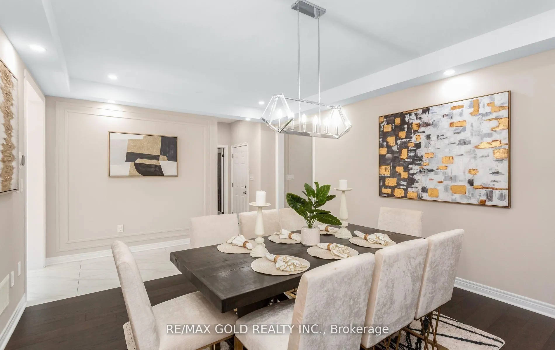 Photo 11 of 19 Farringdon Crescent, Brampton, Northwest Brampton — HOMEH