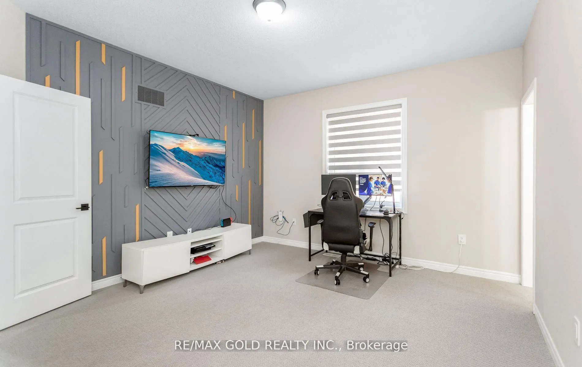 Photo 28 of 19 Farringdon Crescent, Brampton, Northwest Brampton — HOMEH