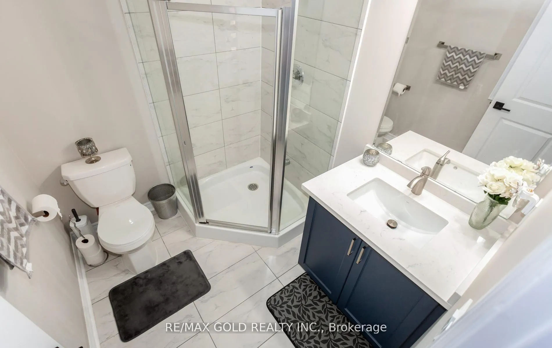 Photo 31 of 19 Farringdon Crescent, Brampton, Northwest Brampton — HOMEH