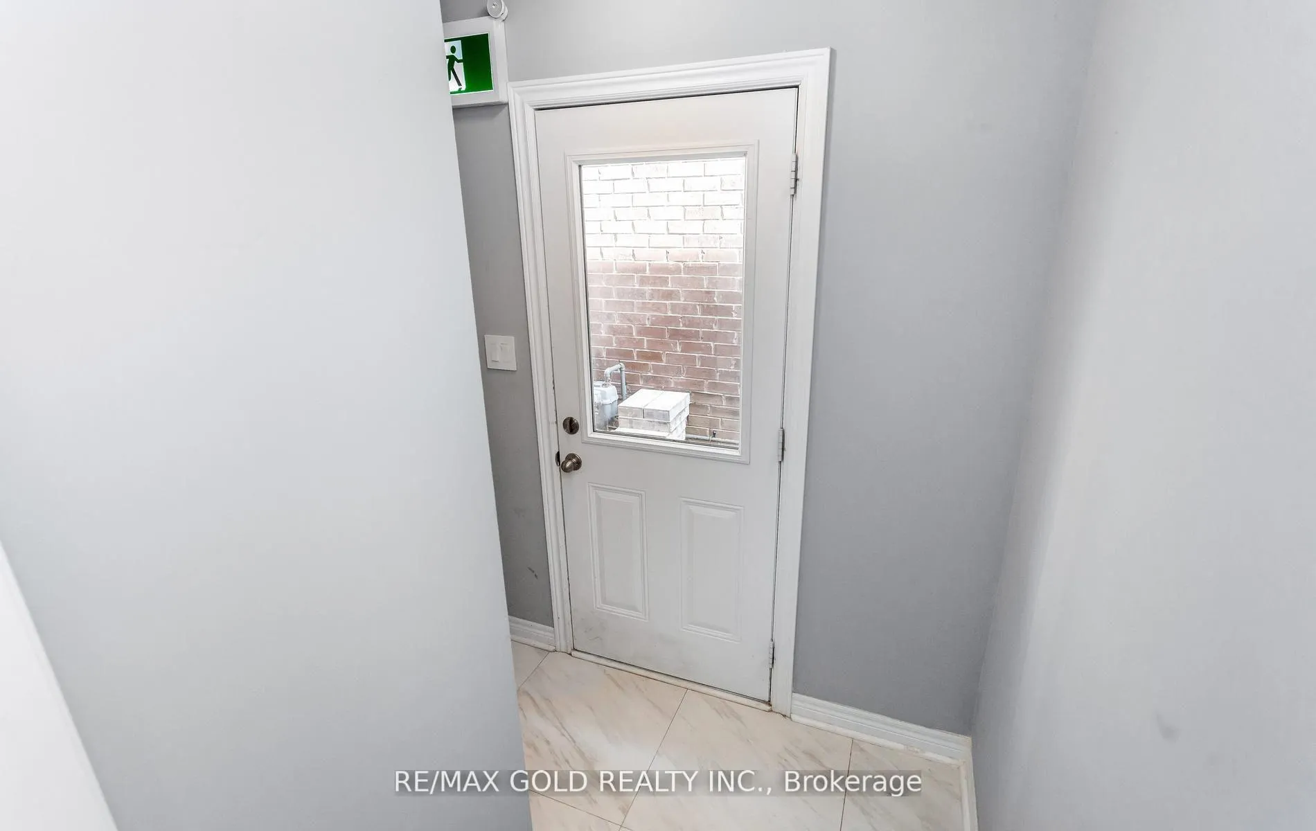 Photo 37 of 19 Farringdon Crescent, Brampton, Northwest Brampton — HOMEH
