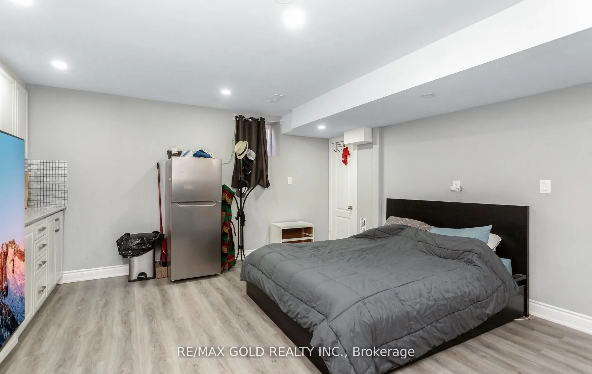 Photo 38 of 19 Farringdon Crescent, Brampton, Northwest Brampton — HOMEH
