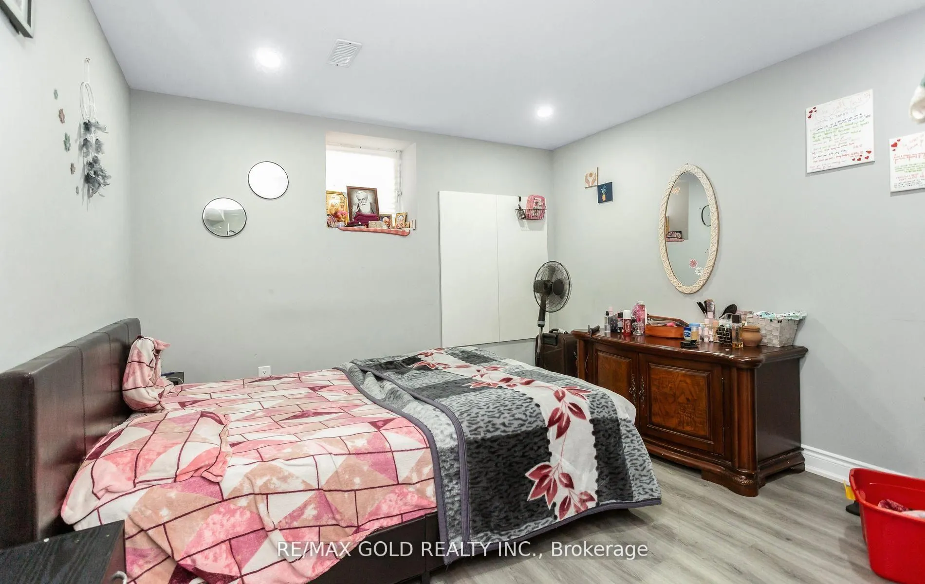 Photo 42 of 19 Farringdon Crescent, Brampton, Northwest Brampton — HOMEH