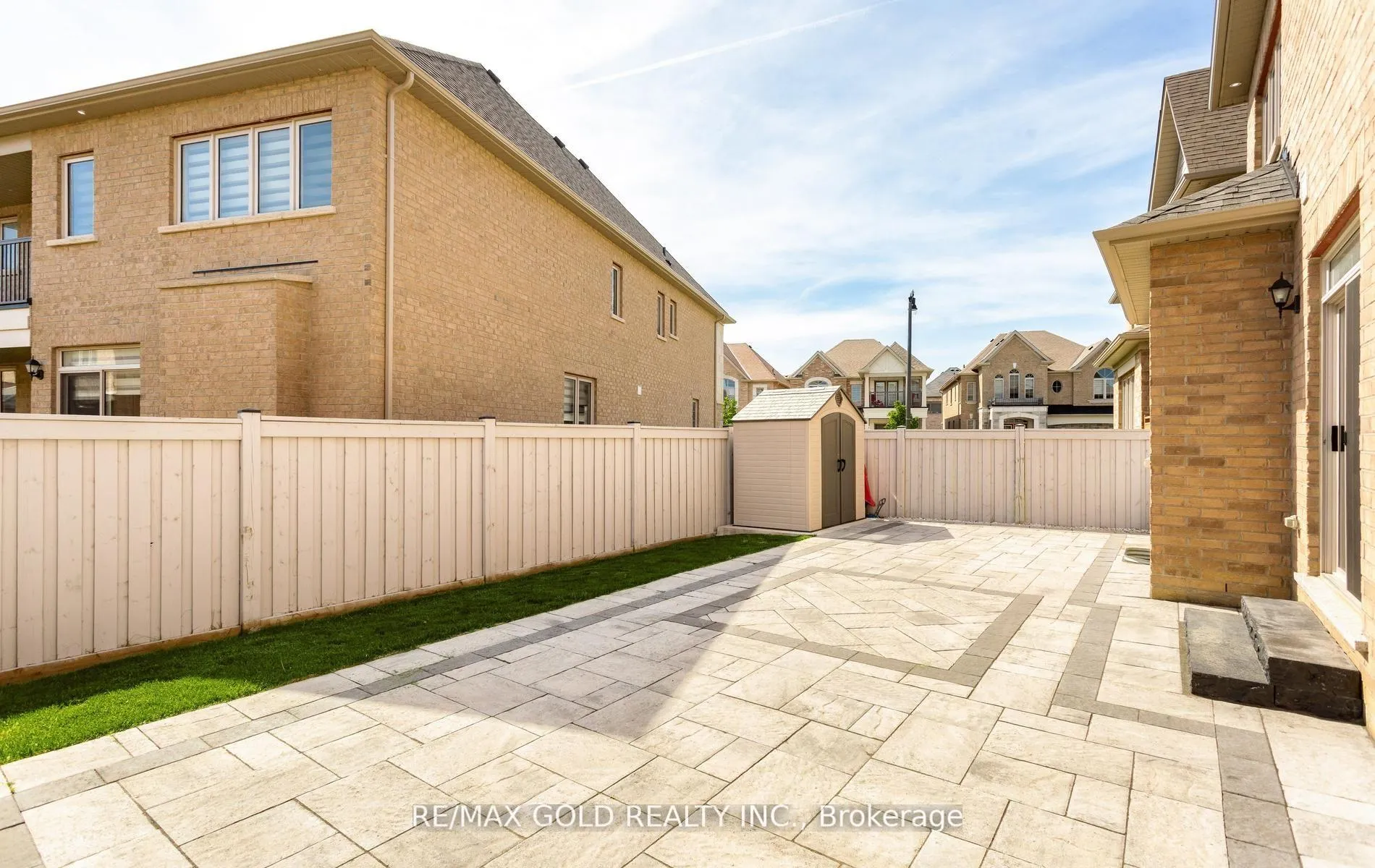 Photo 47 of 19 Farringdon Crescent, Brampton, Northwest Brampton — HOMEH