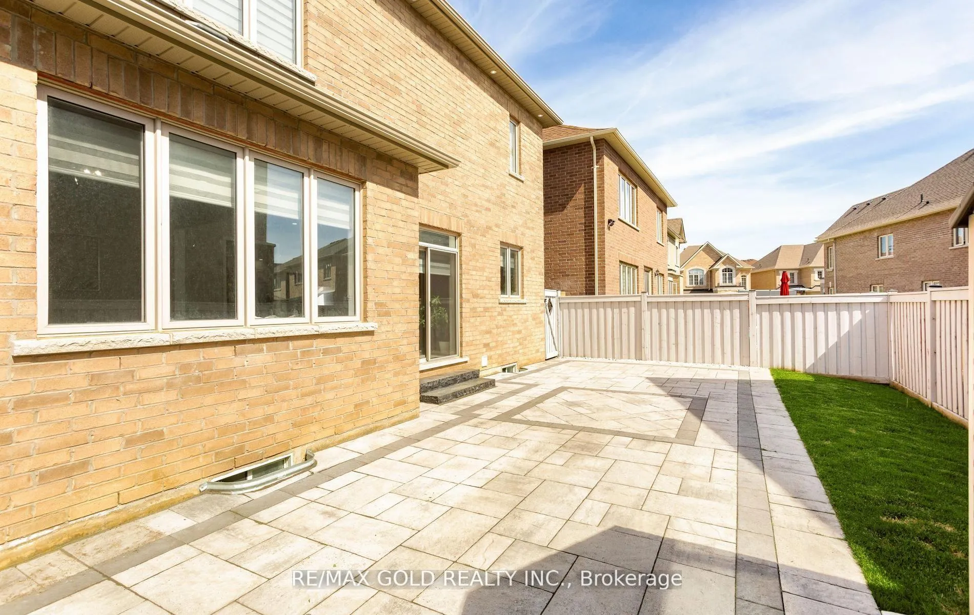 Photo 50 of 19 Farringdon Crescent, Brampton, Northwest Brampton — HOMEH