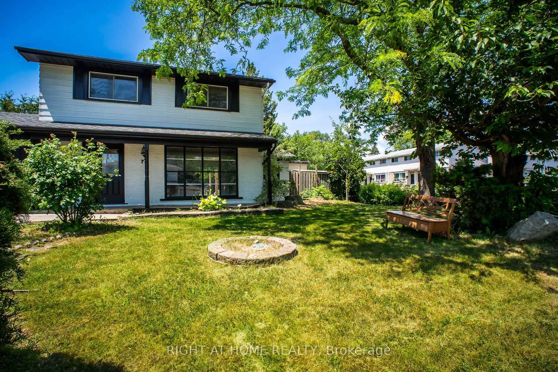 Photo 12 of Unit #UPPER, 77 Elford Crescent, Hamilton, Vincent — HOMEH