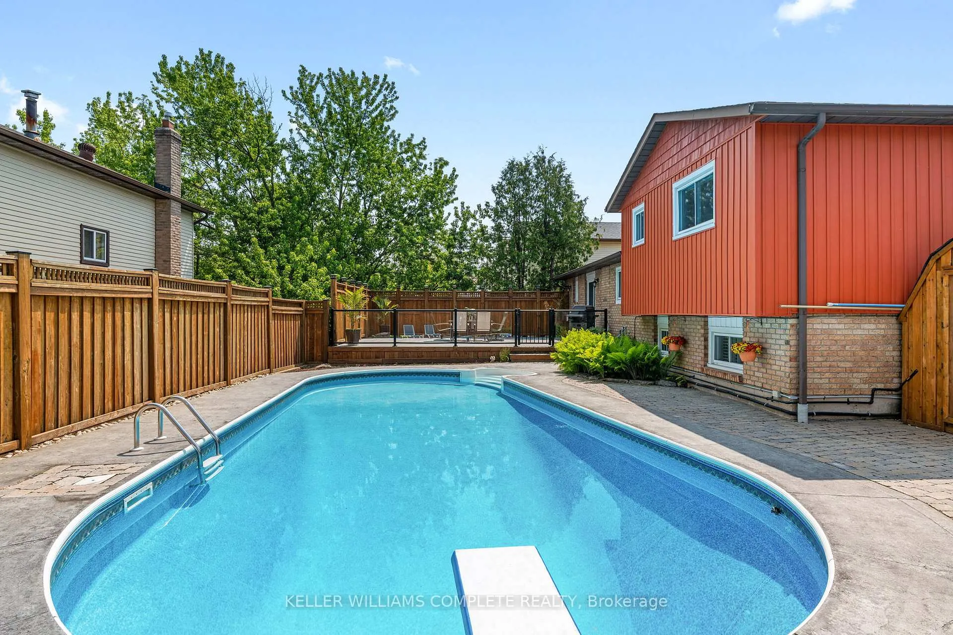 Photo 2 of 25 Burke Drive, Haldimand — HOMEH