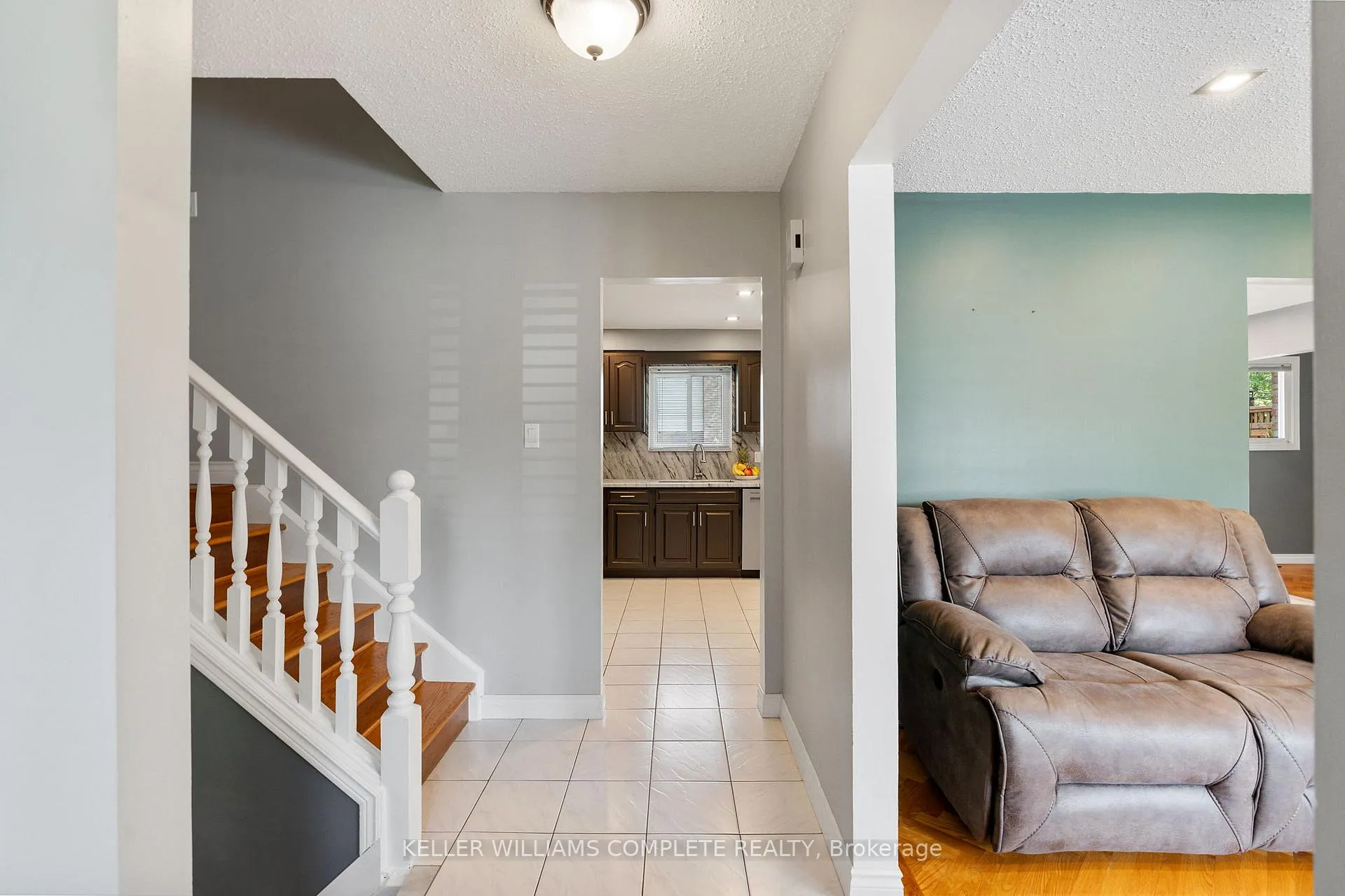 Photo 14 of 25 Burke Drive, Haldimand — HOMEH
