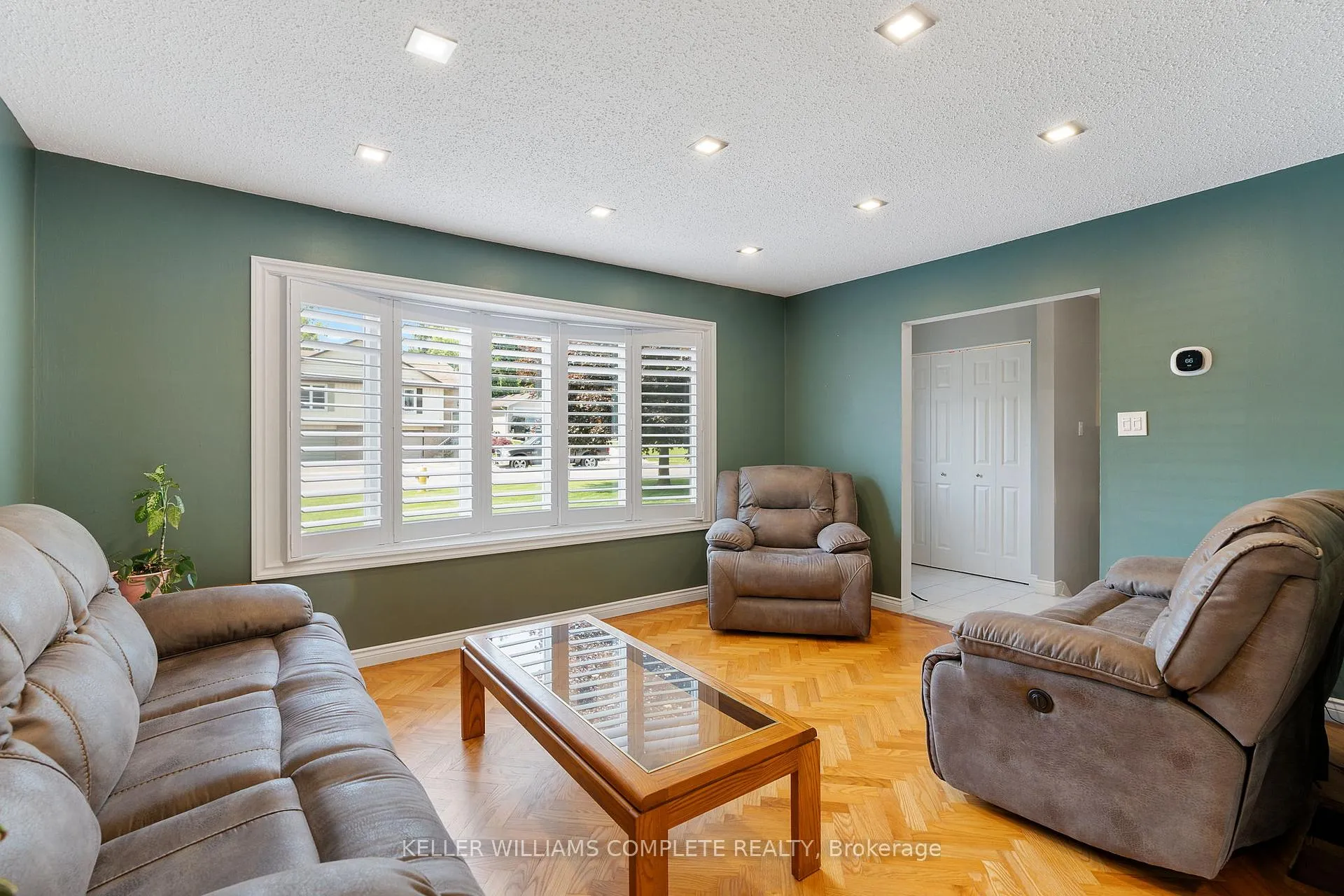 Photo 15 of 25 Burke Drive, Haldimand — HOMEH