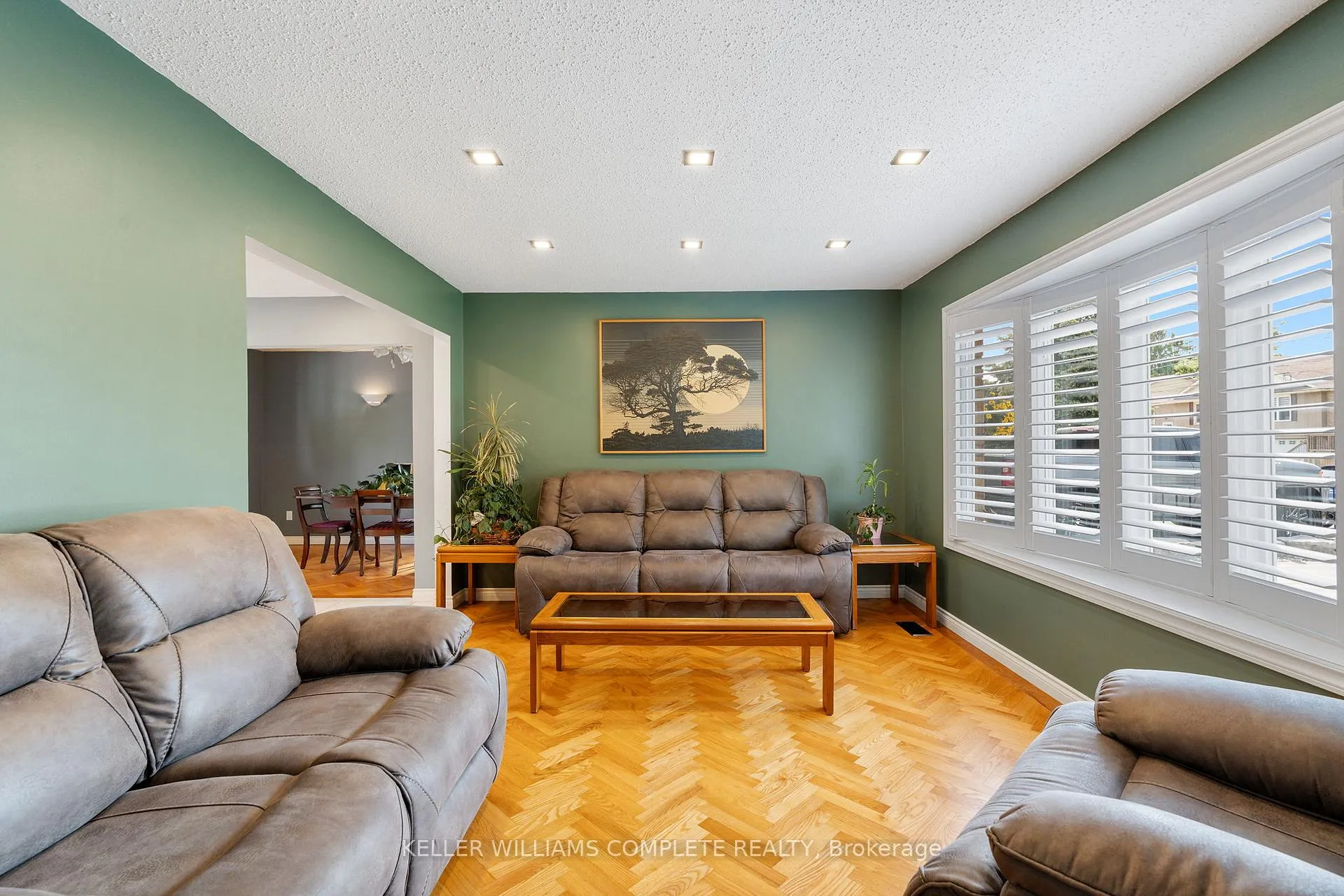 Photo 16 of 25 Burke Drive, Haldimand — HOMEH