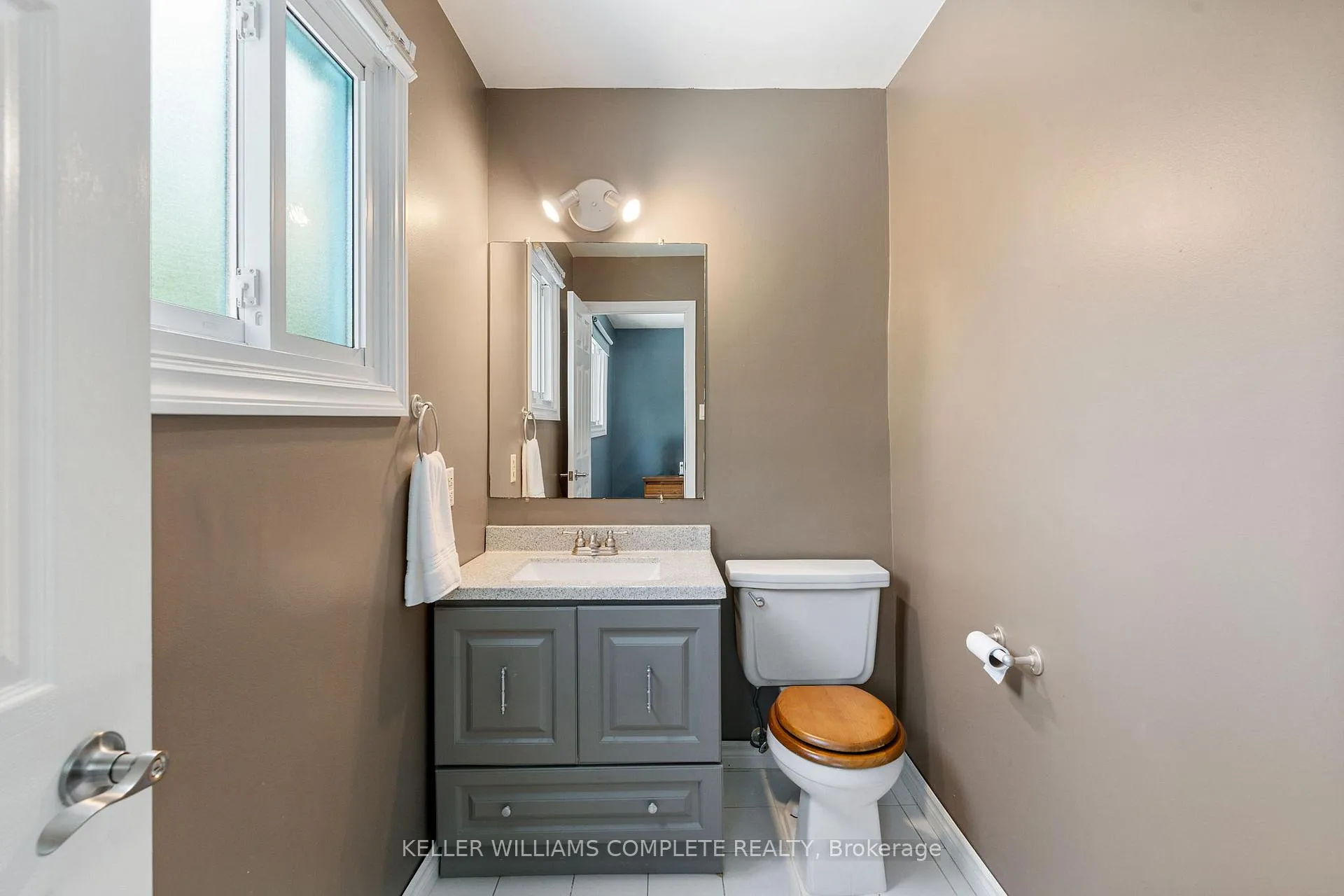Photo 29 of 25 Burke Drive, Haldimand — HOMEH