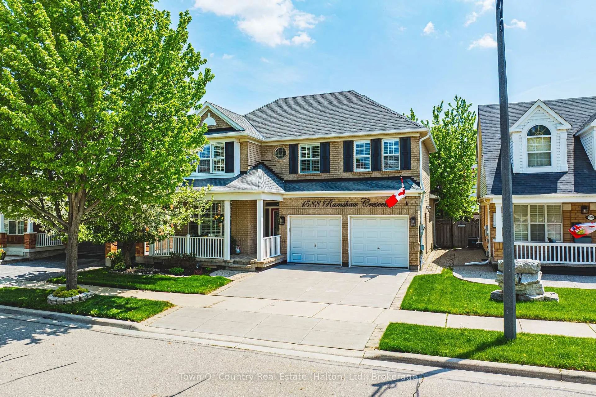 Front of 1588 Ramshaw Crescent