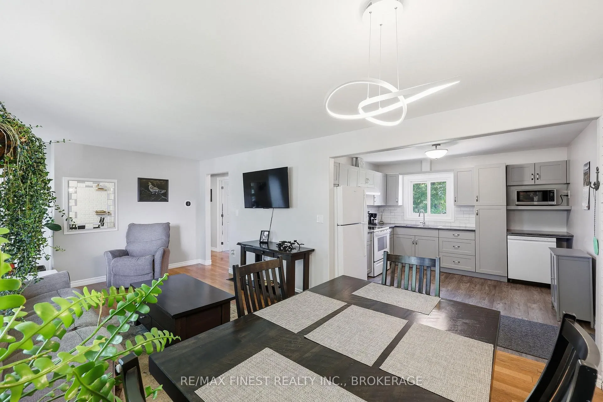 Photo 7 of 3700 Yarker Road, Frontenac, Frontenac South — HOMEH
