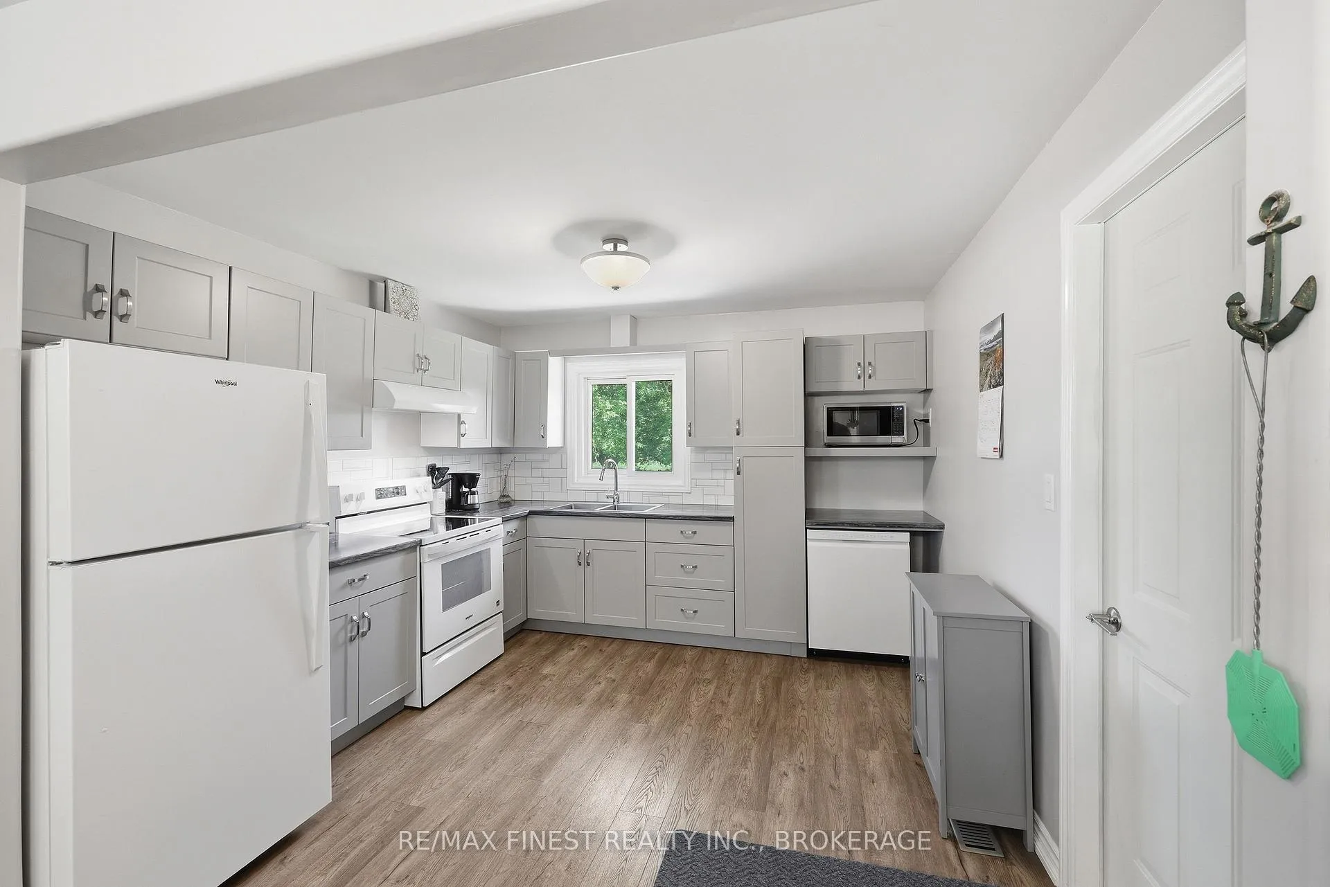 Photo 8 of 3700 Yarker Road, Frontenac, Frontenac South — HOMEH