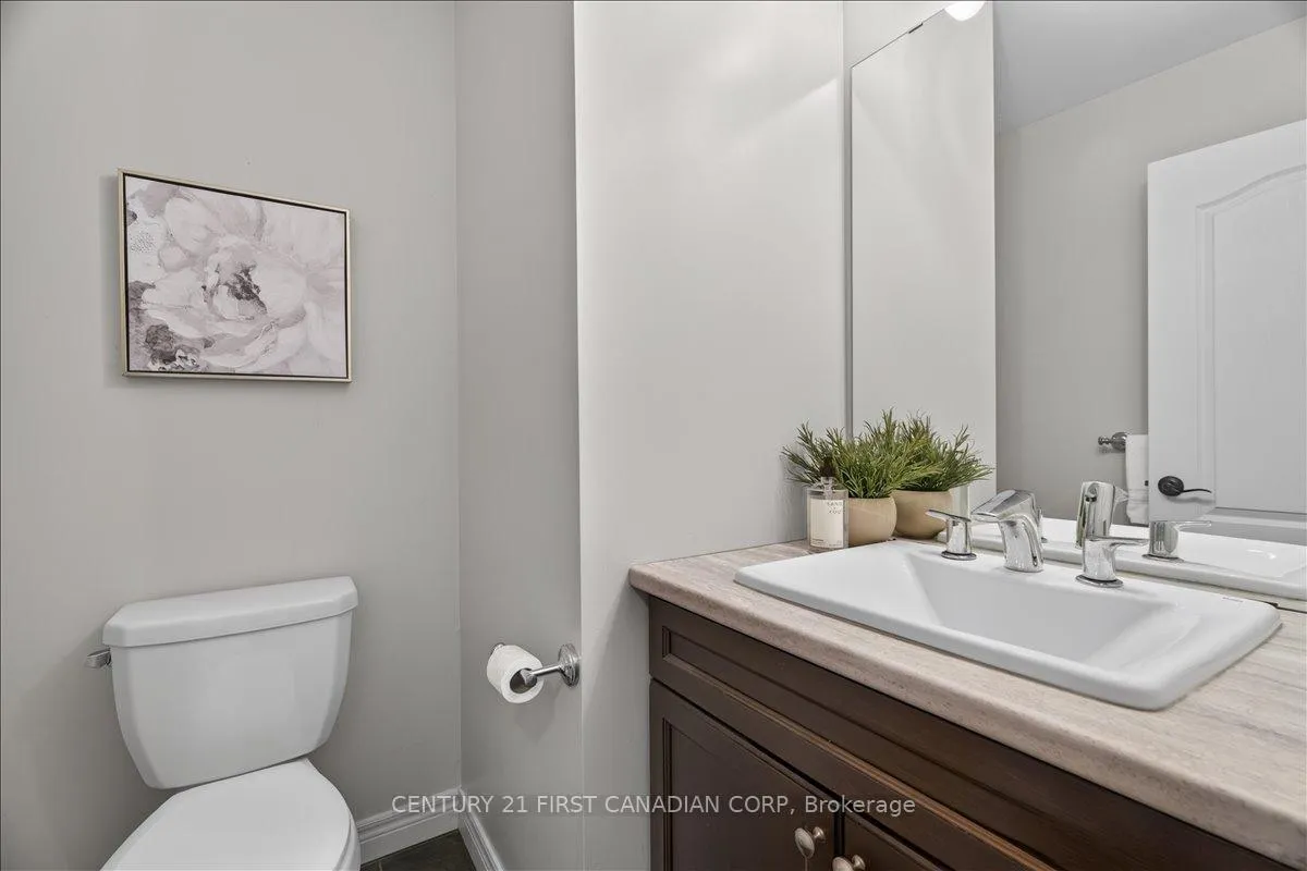 Photo 19 of 6828 Vallas Circle, London, South V — HOMEH