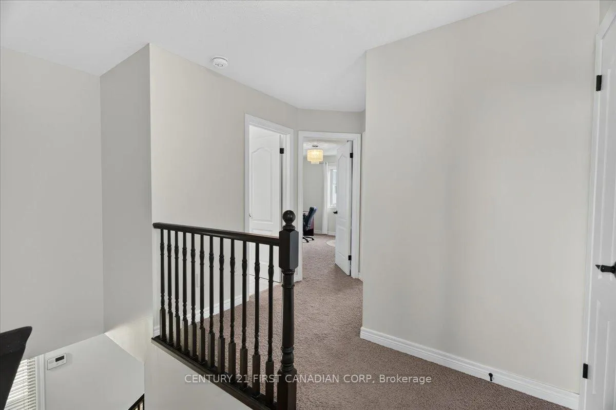 Photo 25 of 6828 Vallas Circle, London, South V — HOMEH