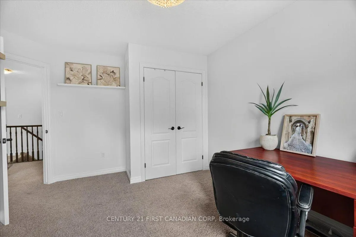 Photo 30 of 6828 Vallas Circle, London, South V — HOMEH