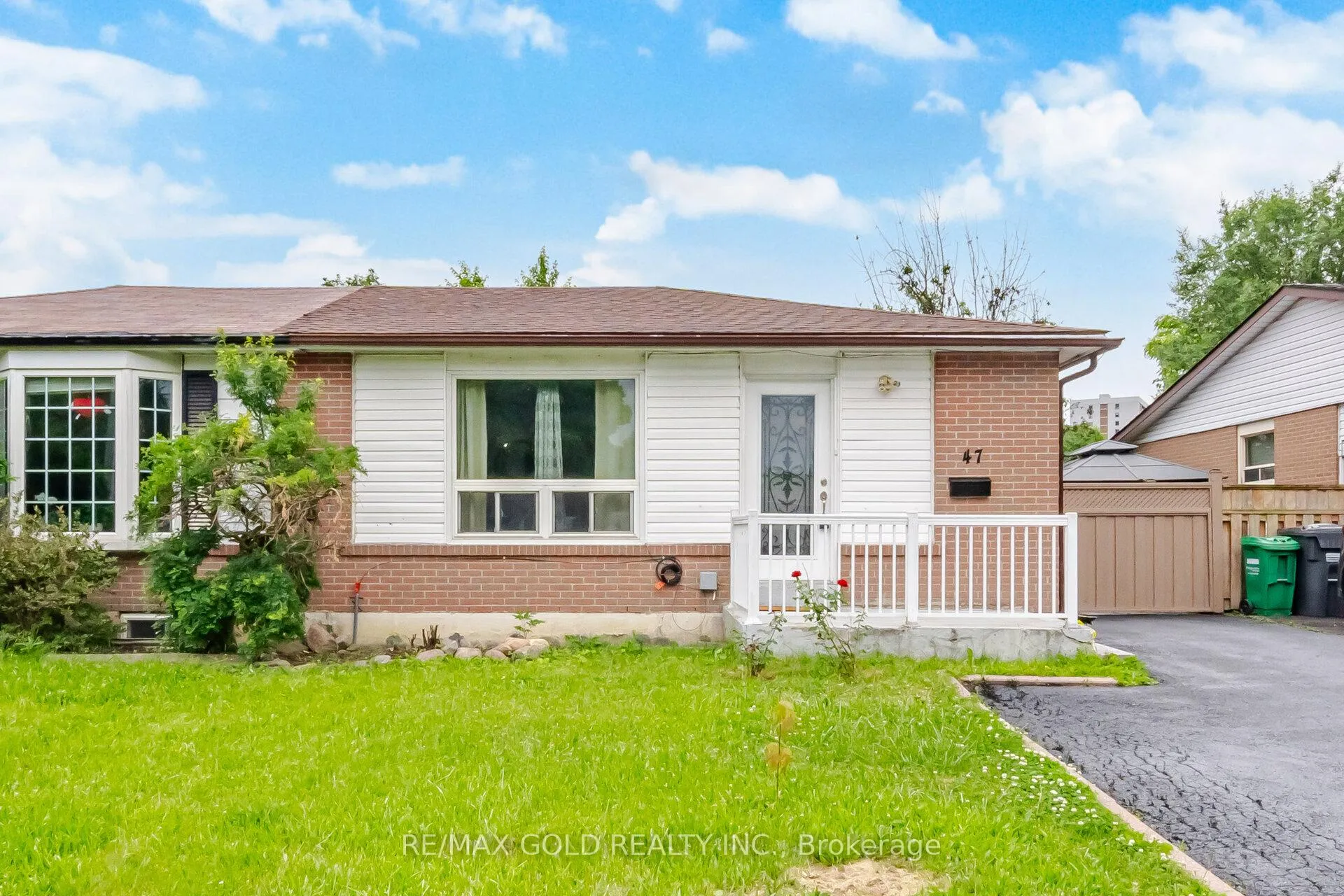 Photo 1 of 47 Fallingdale Crescent, Brampton, Southgate — HOMEH