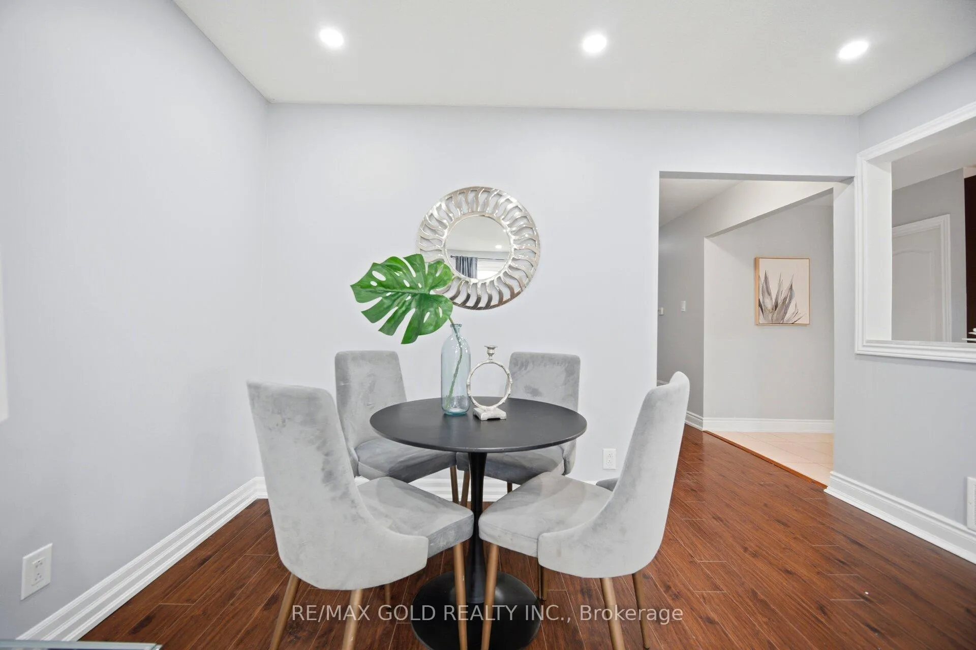 Photo 14 of 47 Fallingdale Crescent, Brampton, Southgate — HOMEH