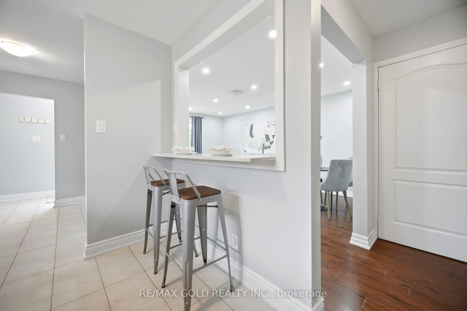 Photo 16 of 47 Fallingdale Crescent, Brampton, Southgate — HOMEH