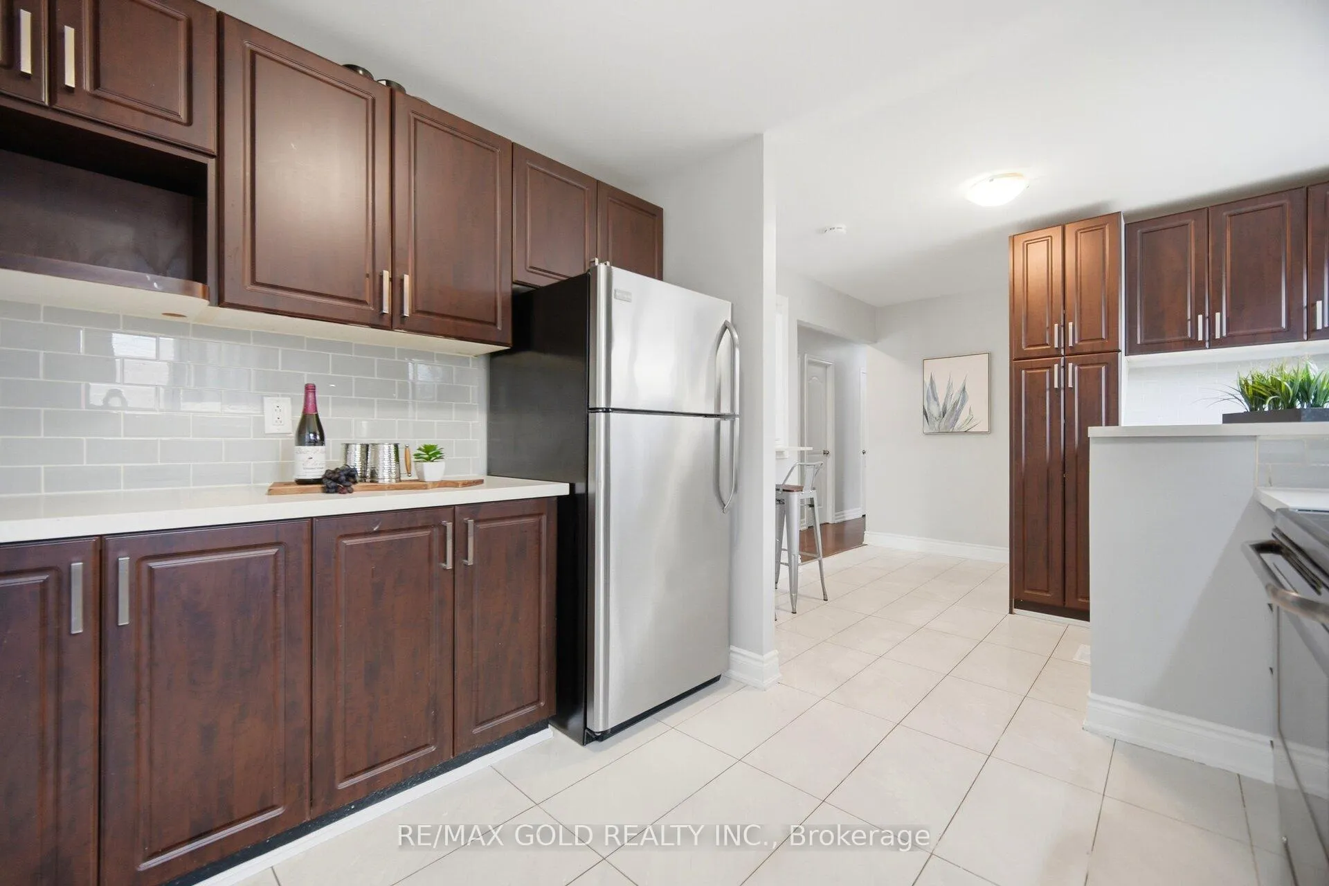 Photo 20 of 47 Fallingdale Crescent, Brampton, Southgate — HOMEH