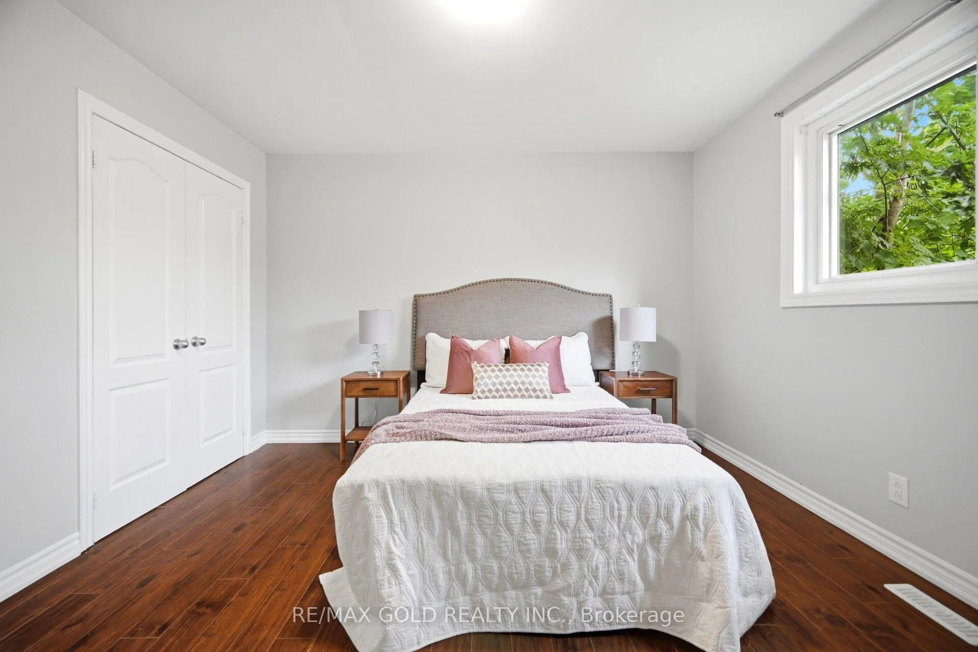 Photo 23 of 47 Fallingdale Crescent, Brampton, Southgate — HOMEH