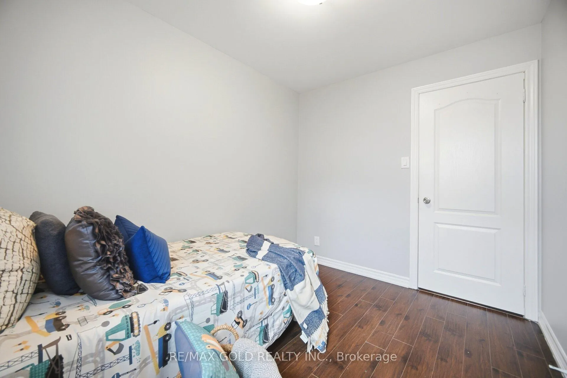 Photo 28 of 47 Fallingdale Crescent, Brampton, Southgate — HOMEH