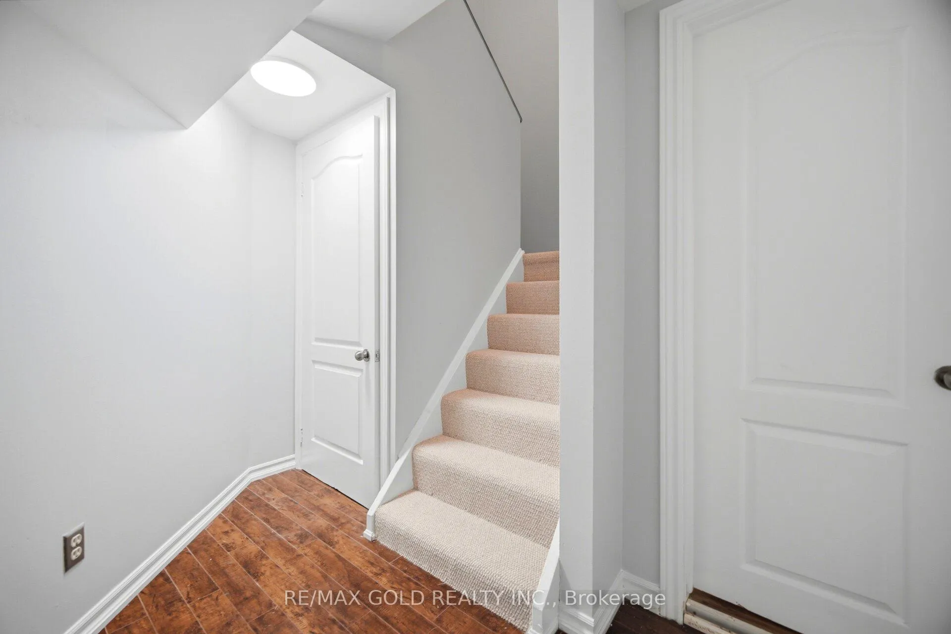 Photo 30 of 47 Fallingdale Crescent, Brampton, Southgate — HOMEH