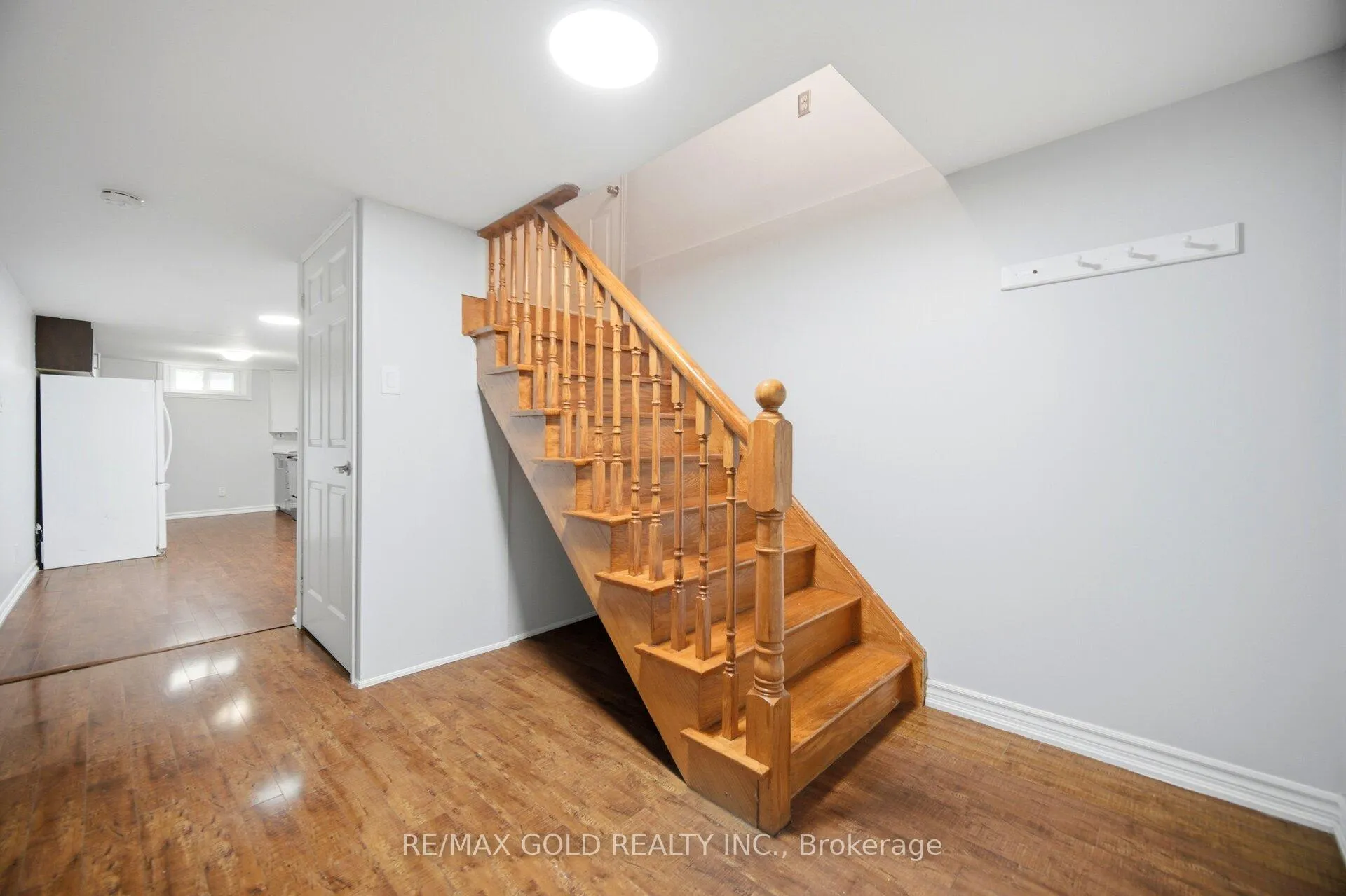 Photo 44 of 47 Fallingdale Crescent, Brampton, Southgate — HOMEH