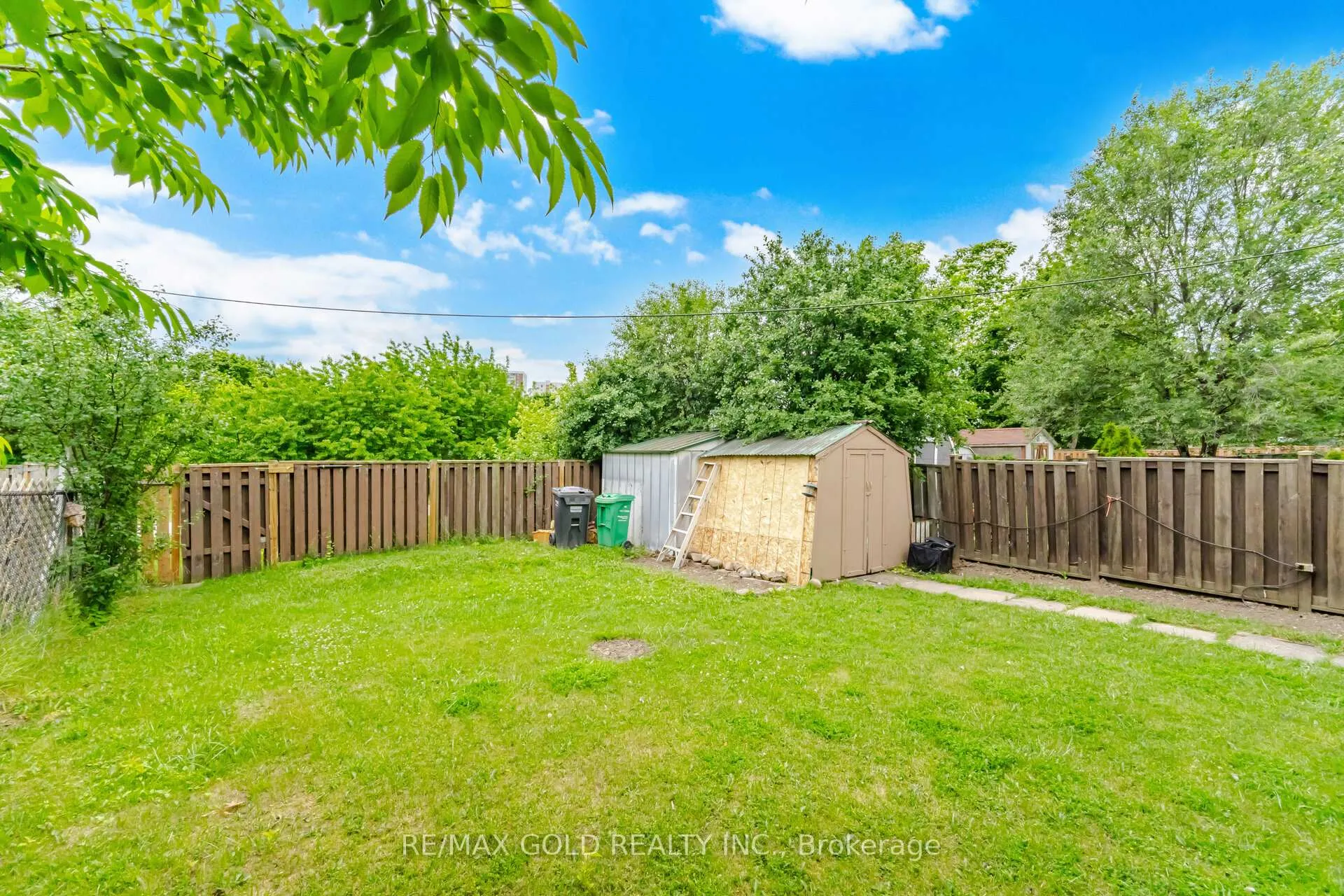 Photo 48 of 47 Fallingdale Crescent, Brampton, Southgate — HOMEH