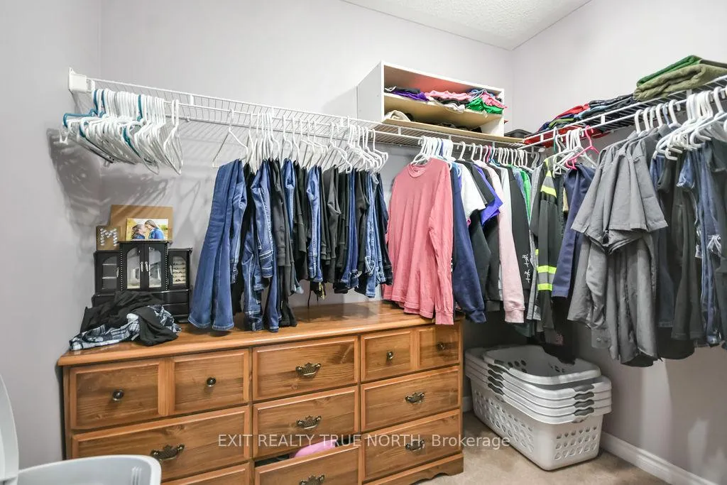Photo 25 of 9 Corbett Street, Springwater, Elmvale — HOMEH