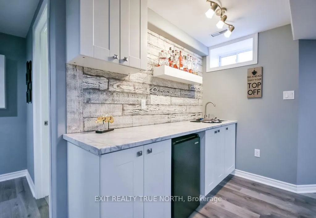 Photo 34 of 9 Corbett Street, Springwater, Elmvale — HOMEH